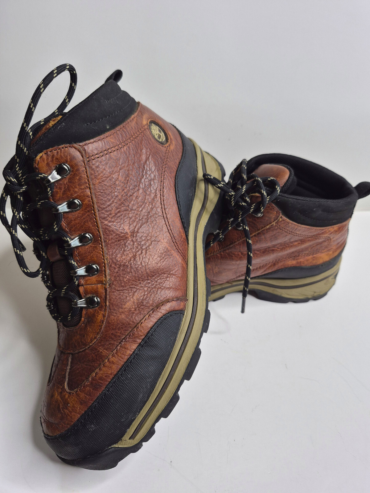 Timberland Brown Leather Boots Mid Top Lace Up Rugged Boys Size 5