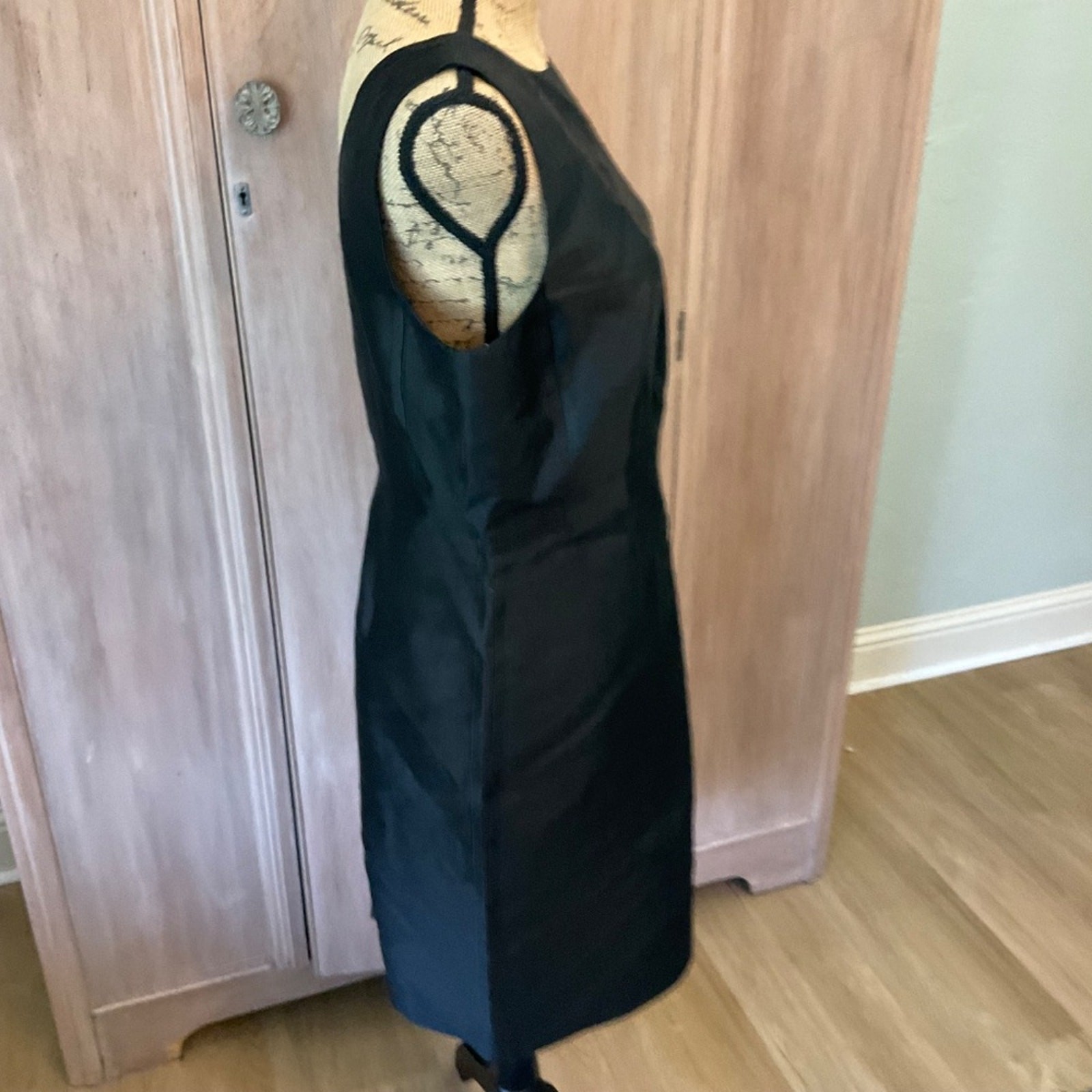 Talbots Classic Black Silk & Wool V Back Career Event Sheath Dress wool silk 10