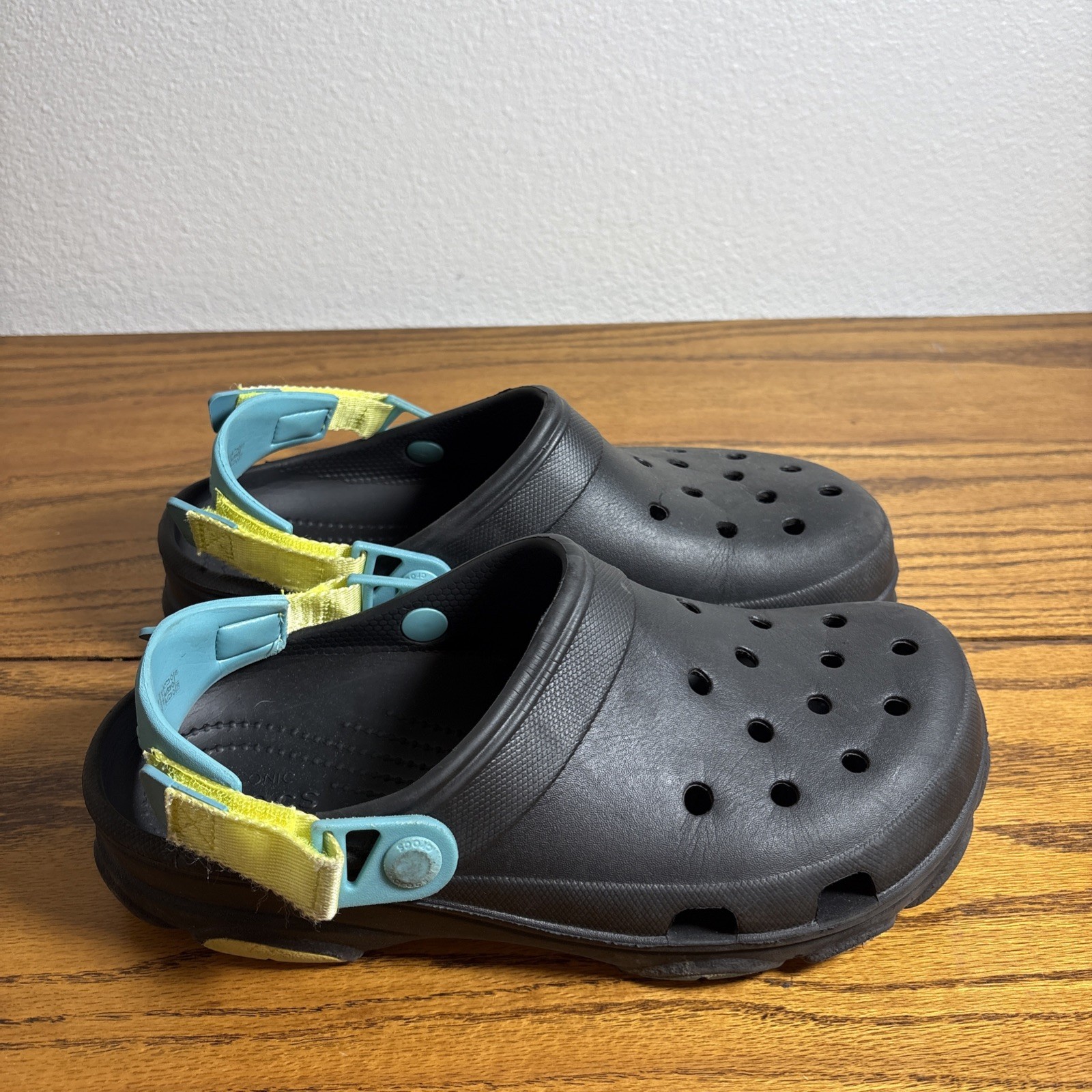 Crocs Iconic Comfort Offroad Sport Clogs Women’s 10 / Mens 8