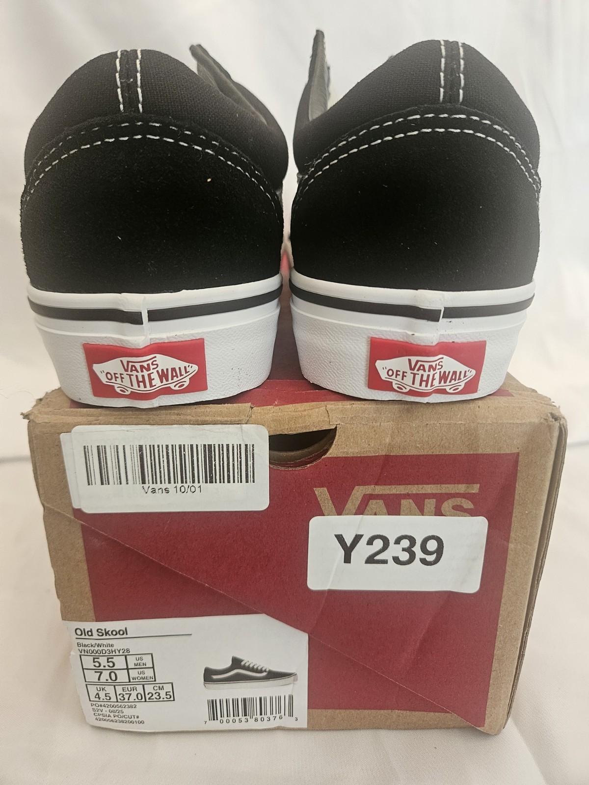 NEW VANS Old Skool BIack/White Canvas Sneakers Size 7 EU 39