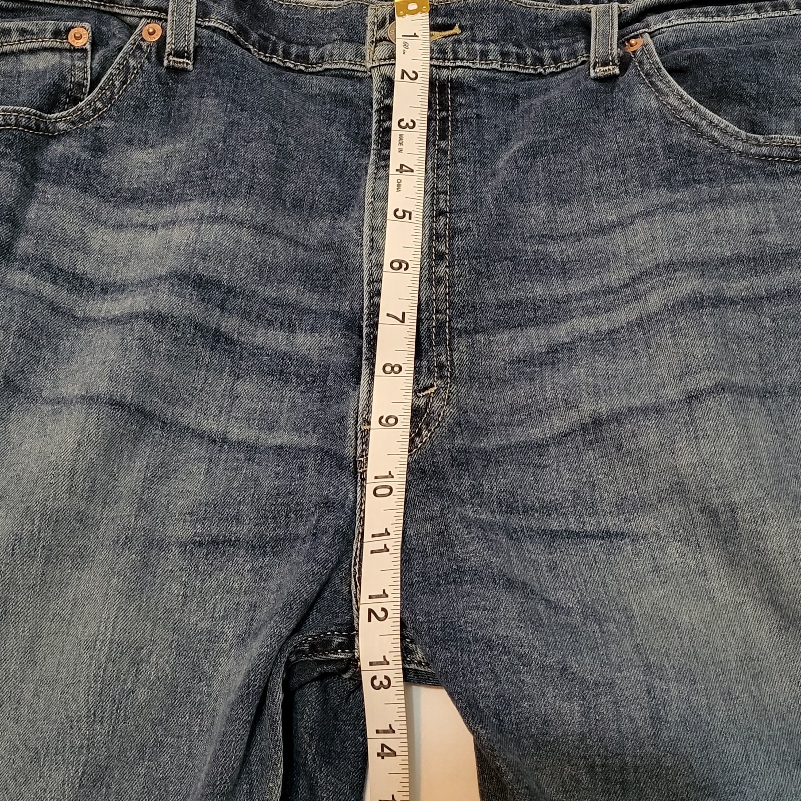 Men’s Denim Blue Jeans Signature by Levi Strauss Size W42 L30 Relaxed 5 Pocket