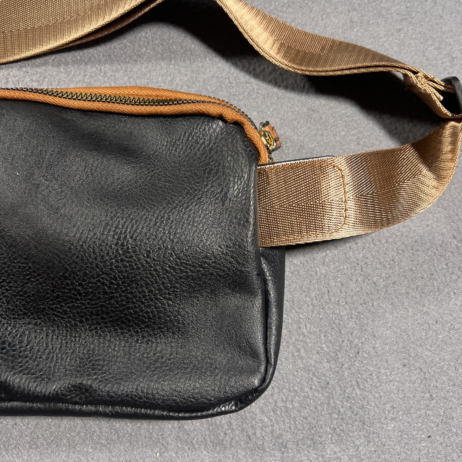 Lululemon Everywhere Belt Bag Black Leather Adjustable Strap Fanny Pack READ