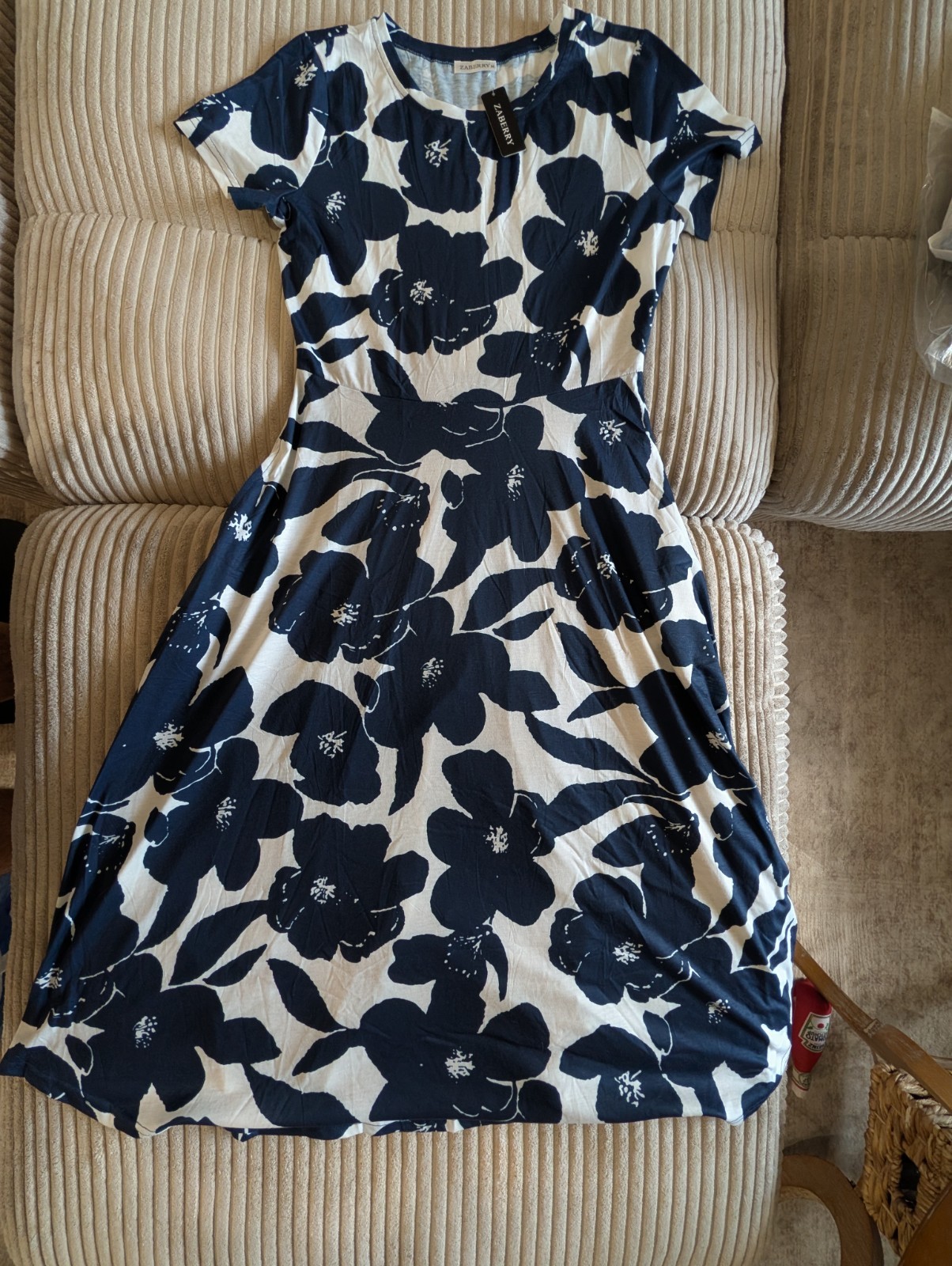 NWT ZABERRY Women’s Navy/White Floral Short Sleeve Round Neck Maxi Dress Size M