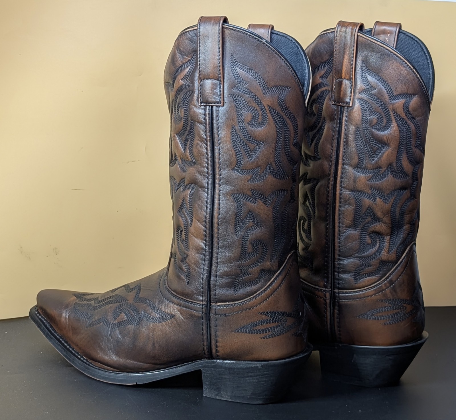 Laredo Men’s Boots Hawk Burnt Apple Leather Cowboy Boots 6862 Size 10 EW