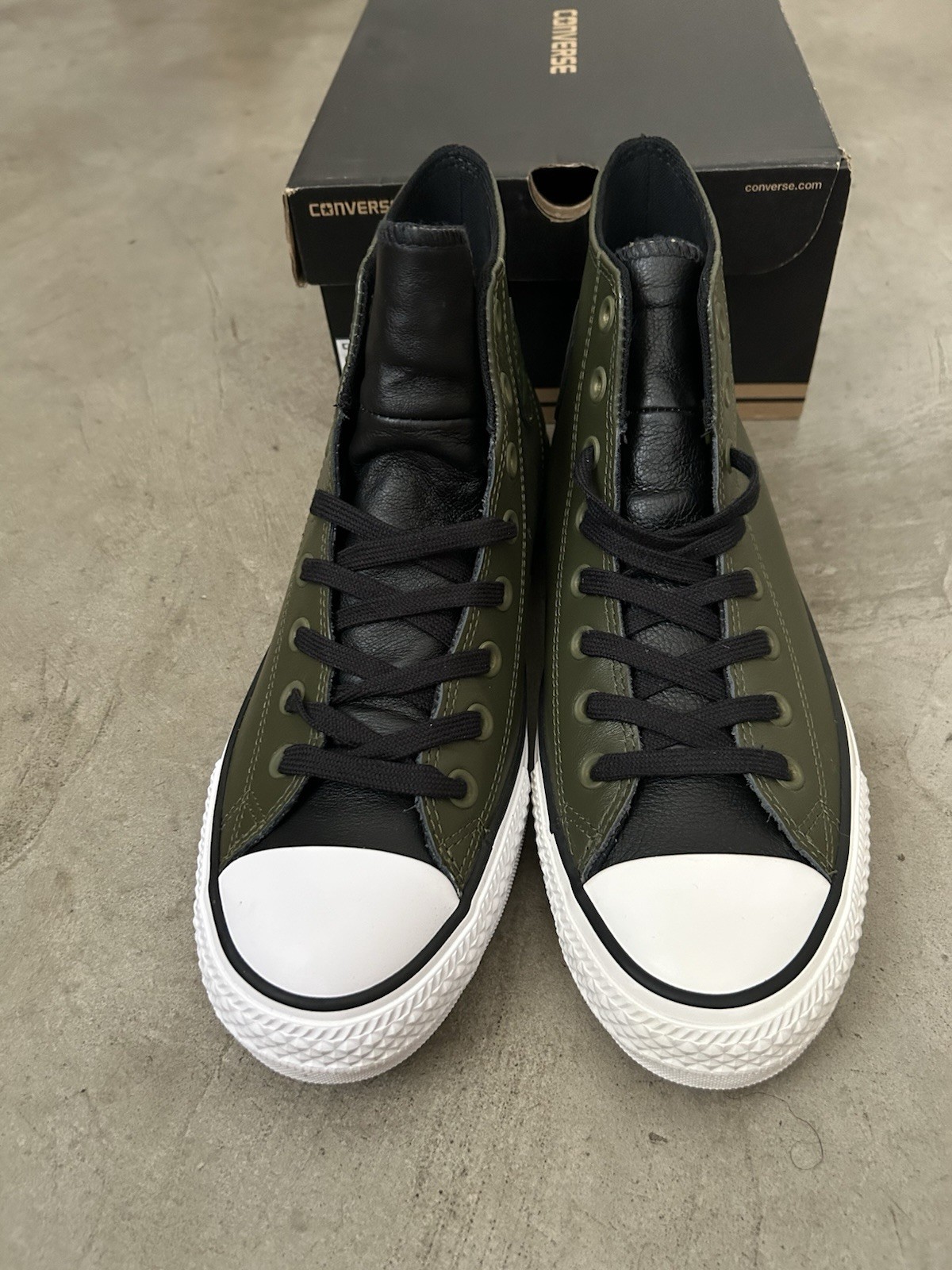Men Size 9 Converse Chuck Taylor All Star Hi CTAS 2 Tone Leather Herbal / Black