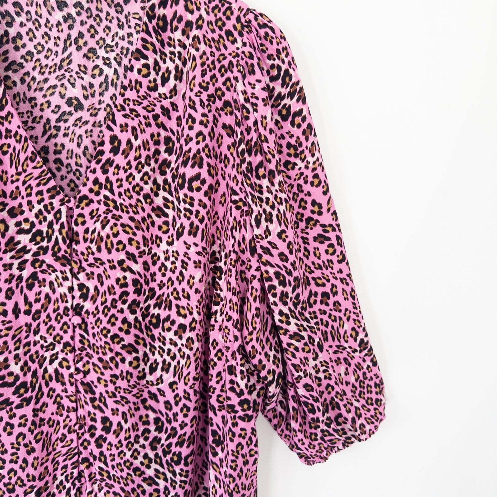 M&S Pink Leopard Animal Print Blouse Size 24 V Neck Blouson 3/4 Sleeve