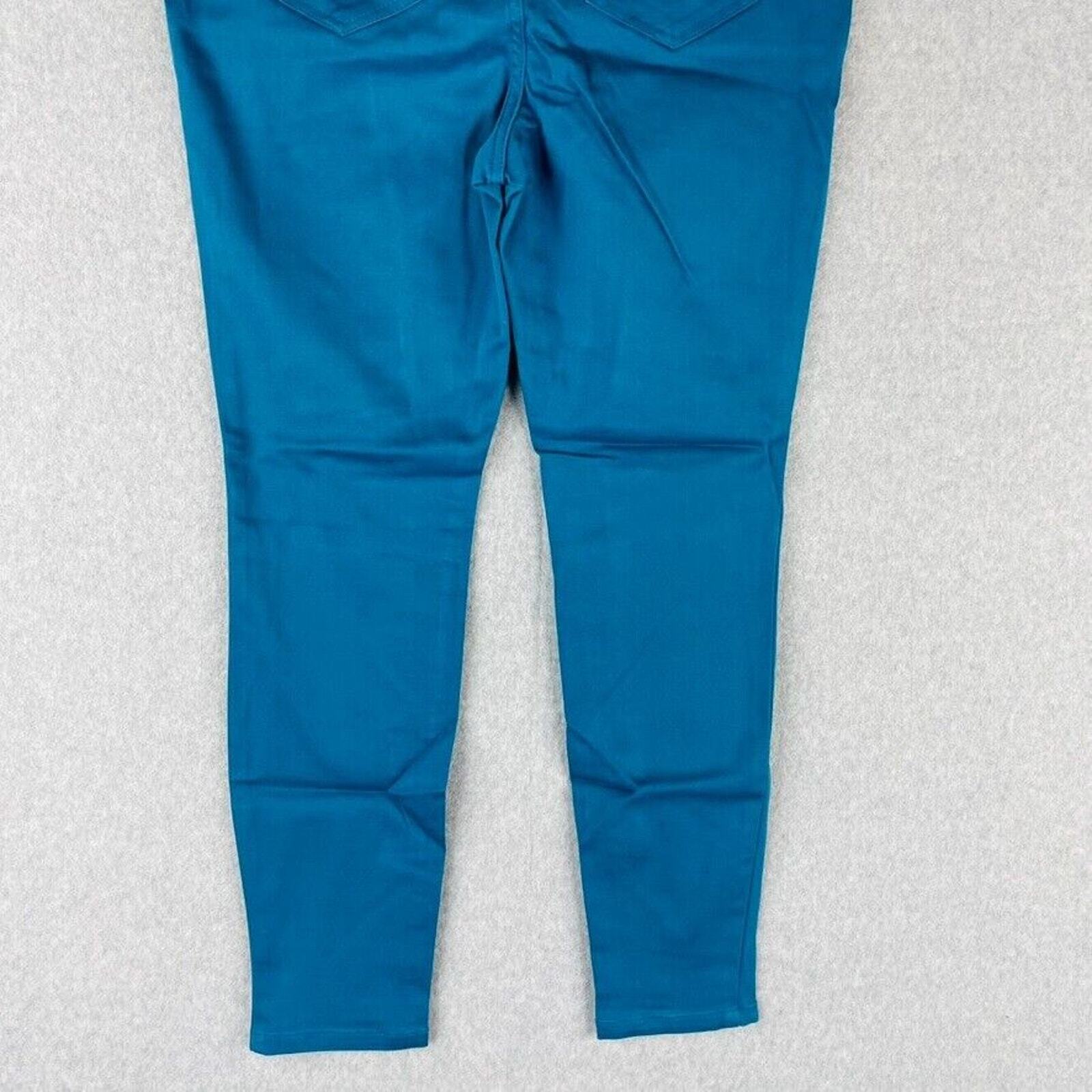 New Lane Bryant Womans Sz 24 Plus Jeans Straight Fit Sateen Skinny Blue NWT