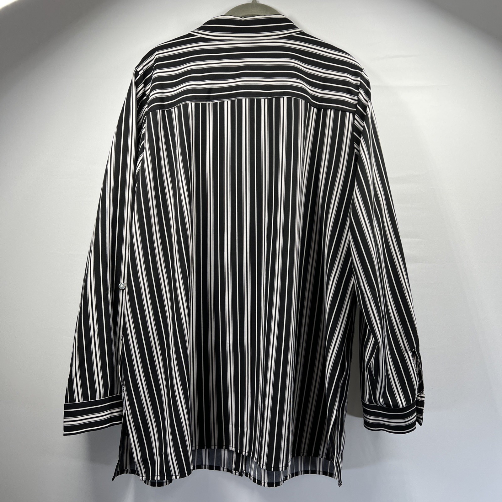 Susan Graver Blouse Tunic Size Large Black White Stripe Button Up Long Sleeves