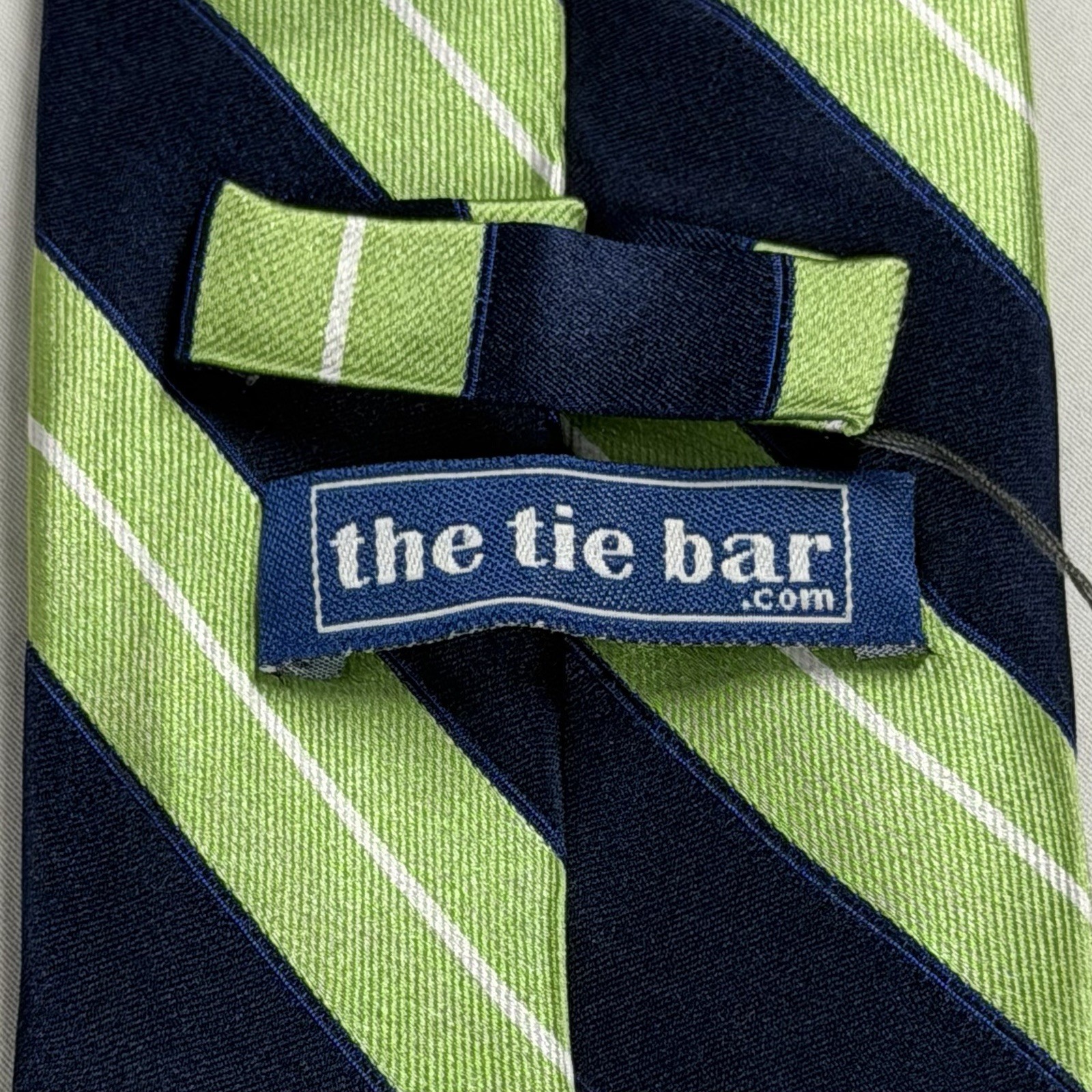 Robert Talbot Best in Class Striped Necktie 100% Silk 58 x 3.5 inches A48