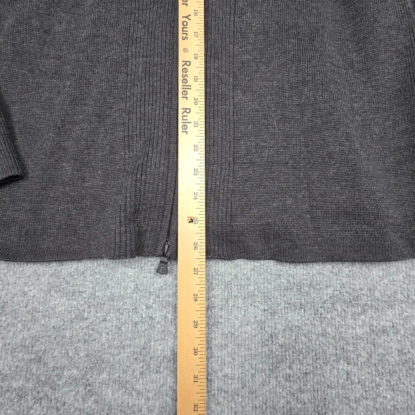 Victorinox Wool Zip Jacket Men’s Large Gray Full Zip Knit Warm