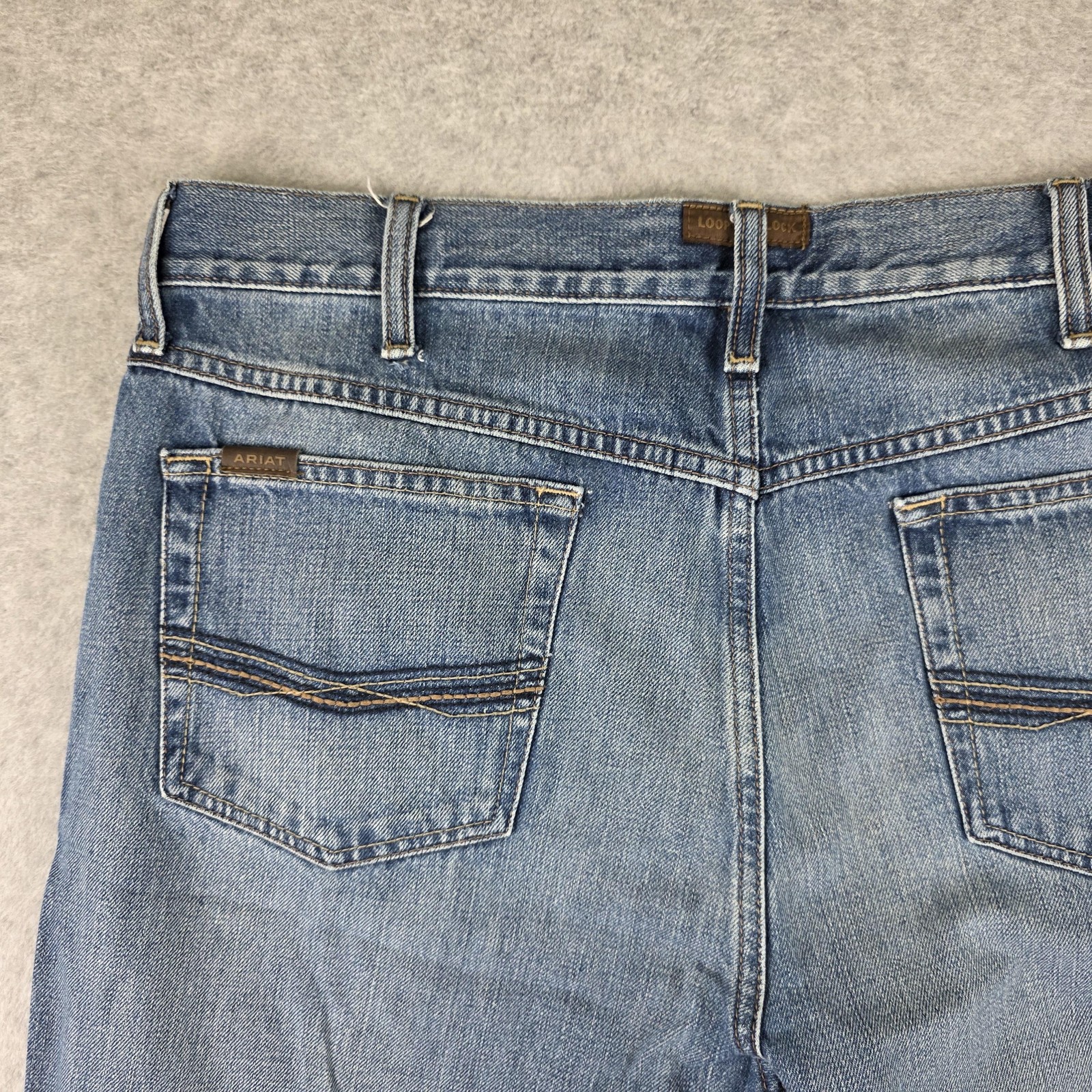 Ariat M2 Jeans Mens 36×32 Blue Relaxed Bootcut Light Wash Denim Cowboy