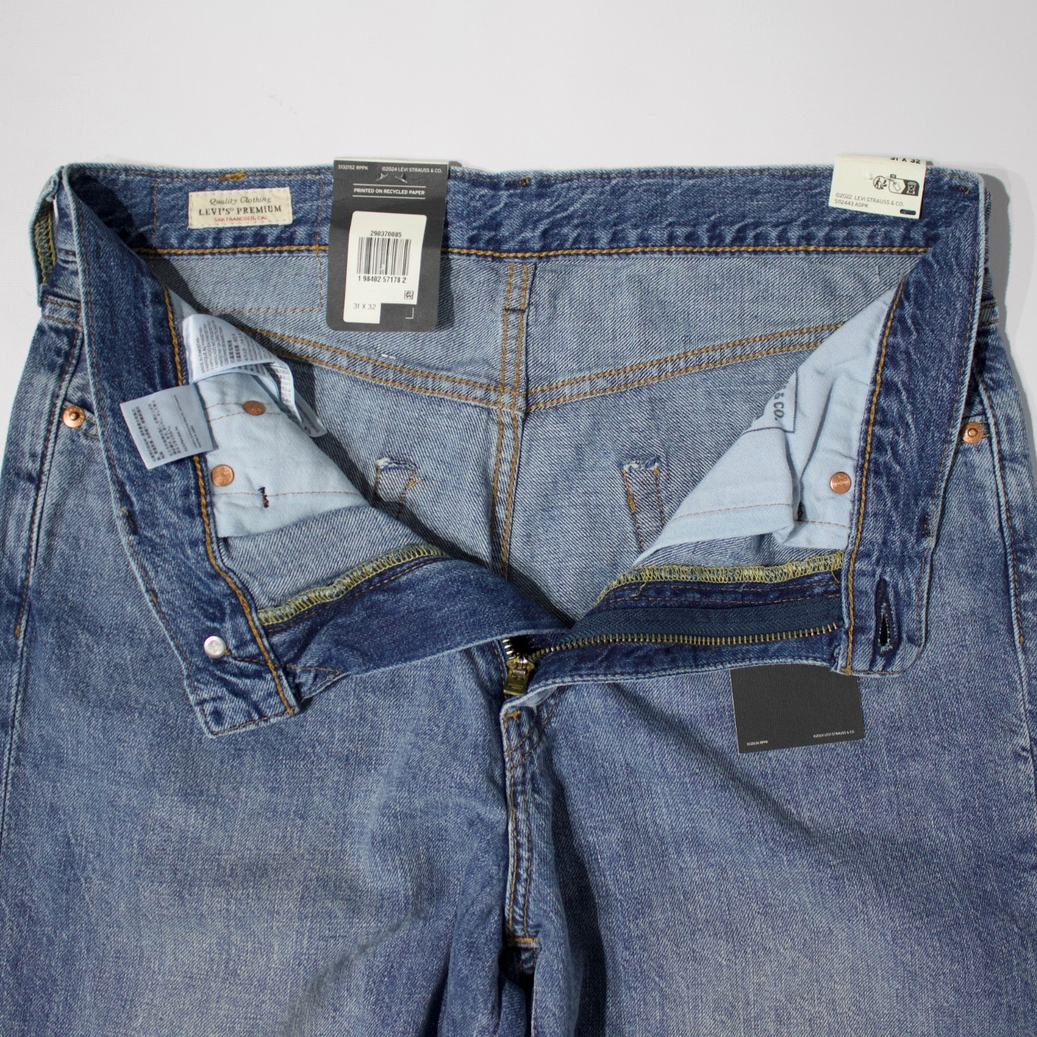 NWT $98 Levi’s Premium 568 Loose Straight Linen+ Medium Wash Jeans Men Sz. 31×32
