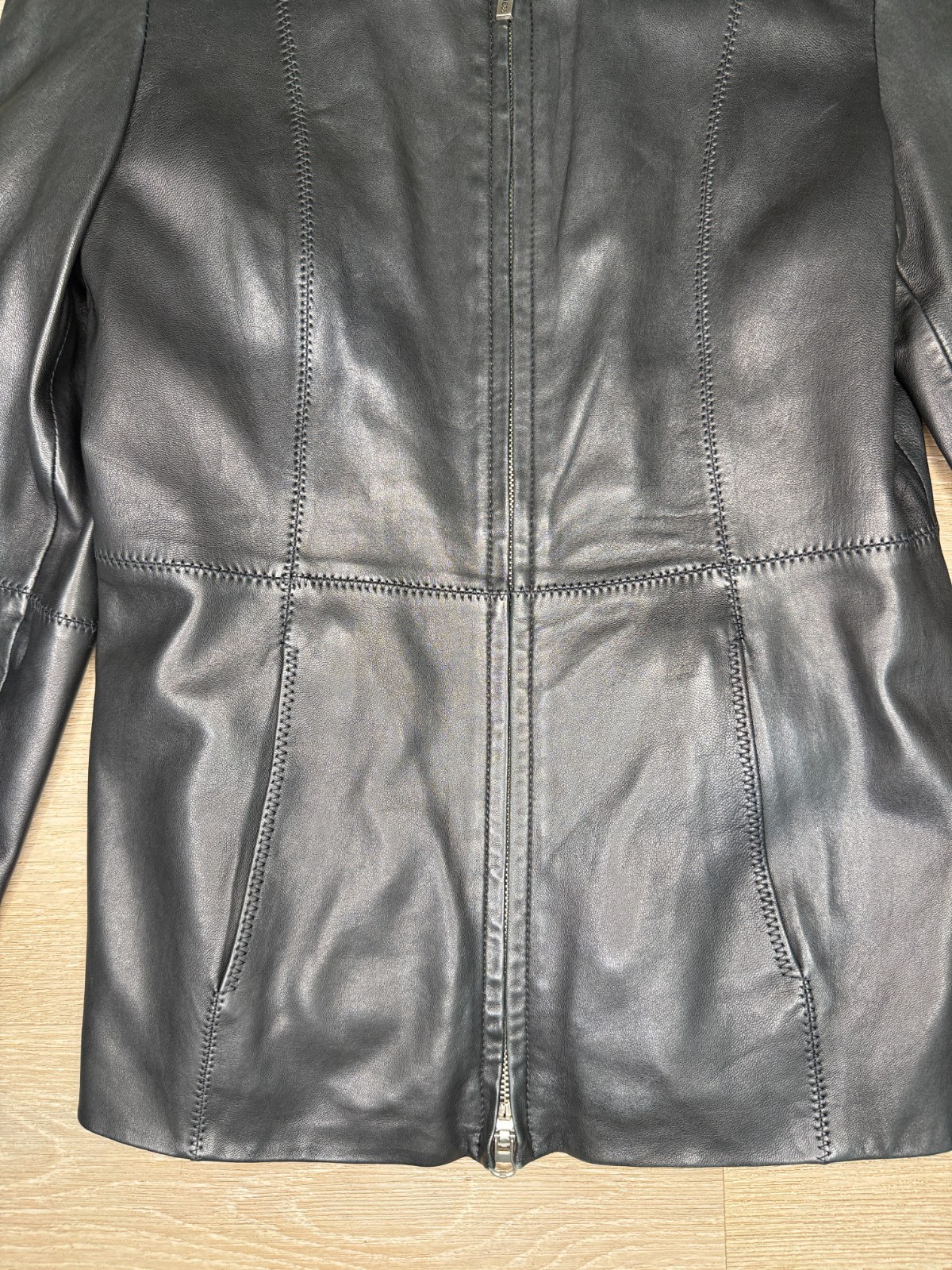 Vintage Guess Genuine Leather Jacket Women’s Black Moto Biker Zip Coat Size S