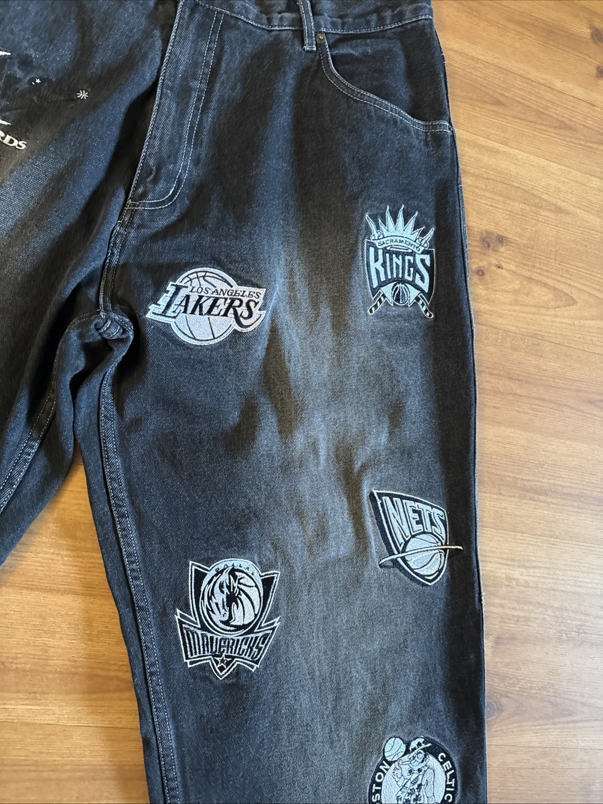 UNK NBA Denim Jeans 38 Grey / Black All Over Patch Y2K Baggy Straight Leg