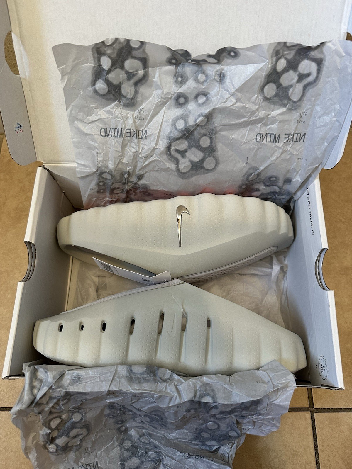 Nike Mind 001,Smoke grey /chrome , Size US 11 Brand New.