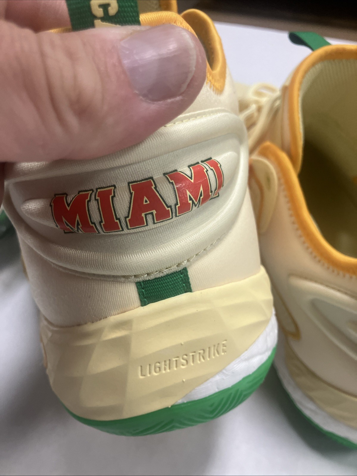 Adidas SM BYW Select PE Miami Hurricanes Team Issue 🏀🔥IE0880 SZ 8 No Box
