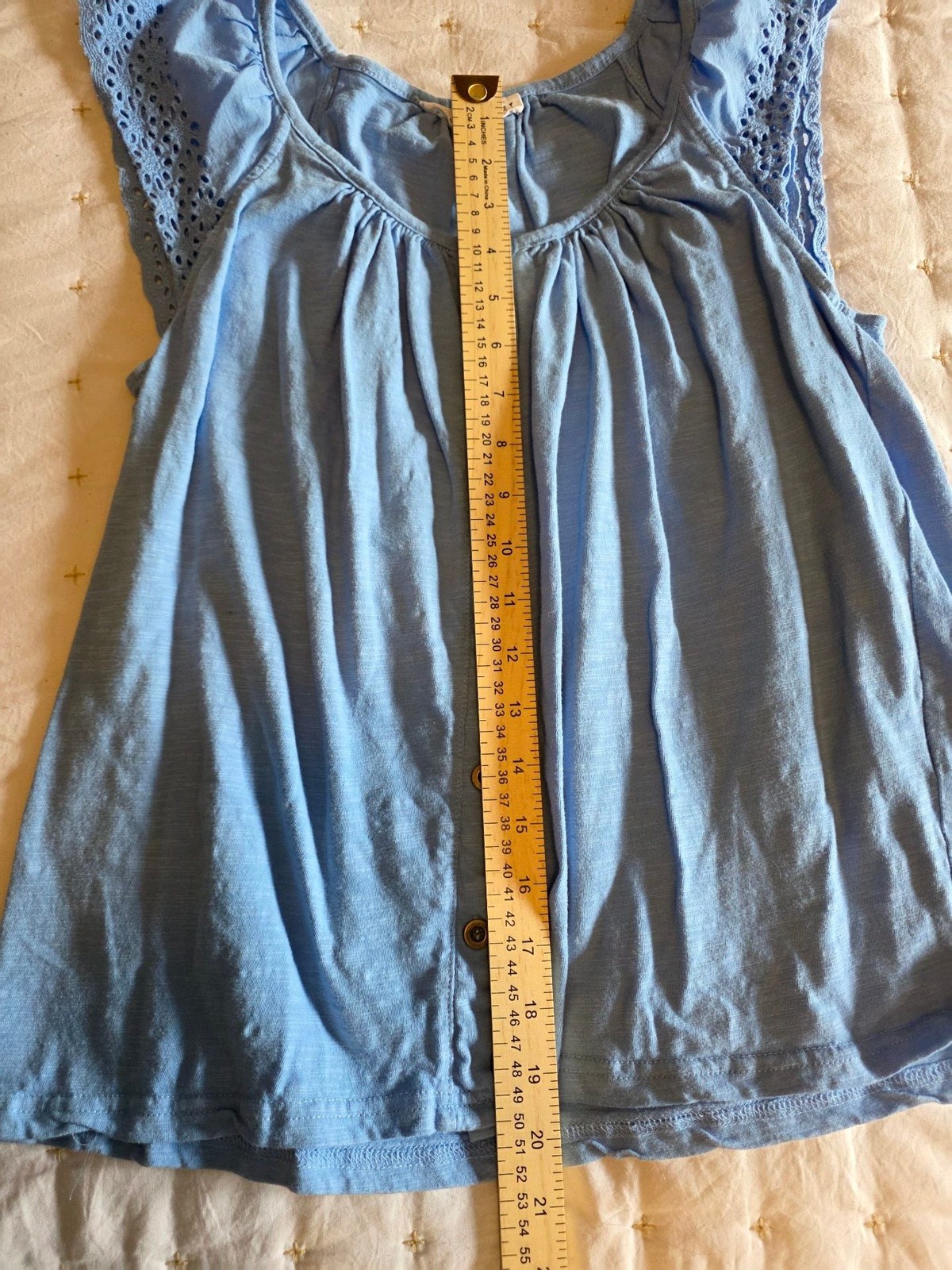 Jane & Delancey Light Blue Button Front Flutter Ruffle Sleeve Eyelet Detail Blou
