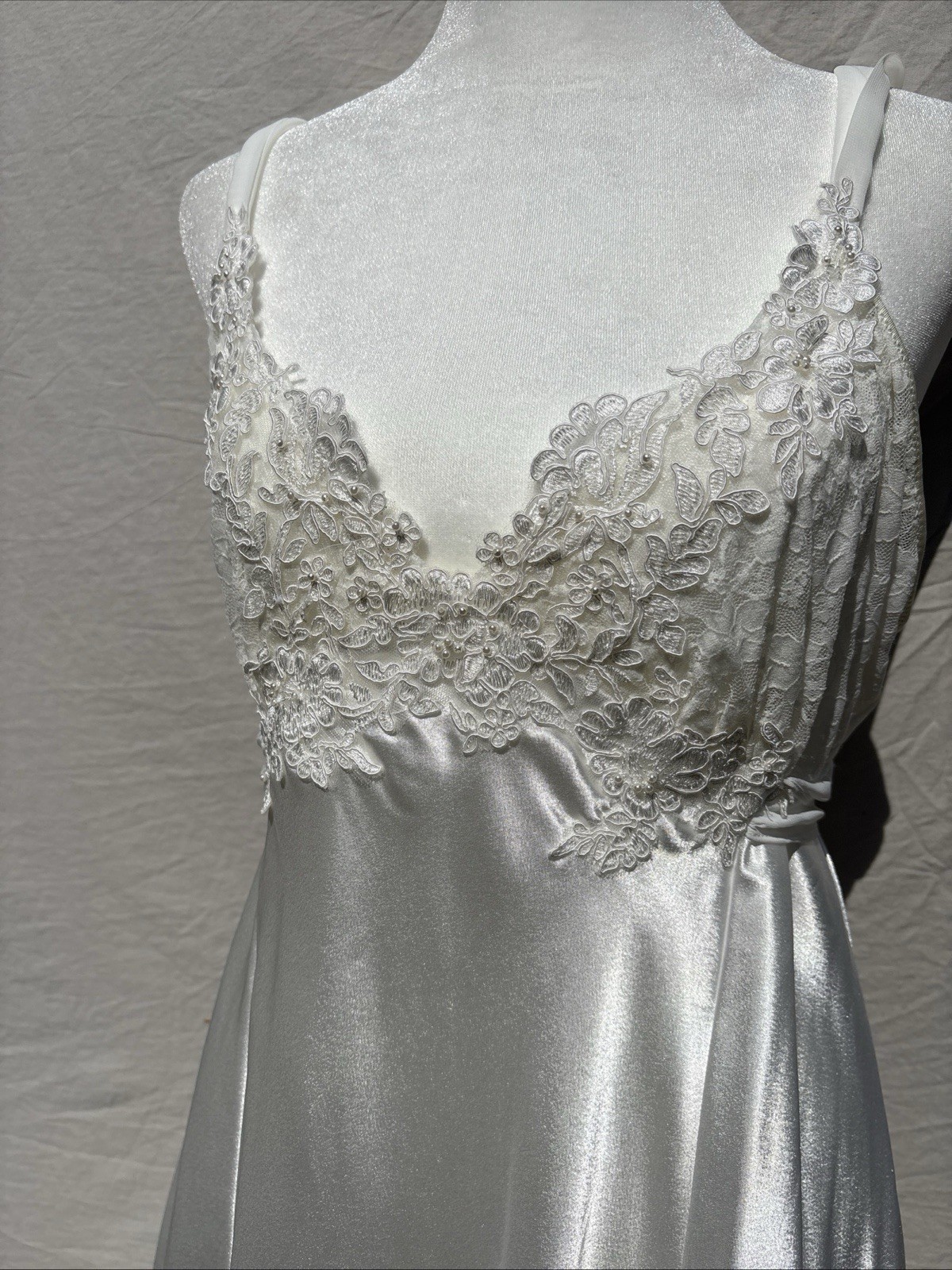 Stunning In Bloom by Jonquil Ivory Bridal Robe Chemise Set L New With Tags