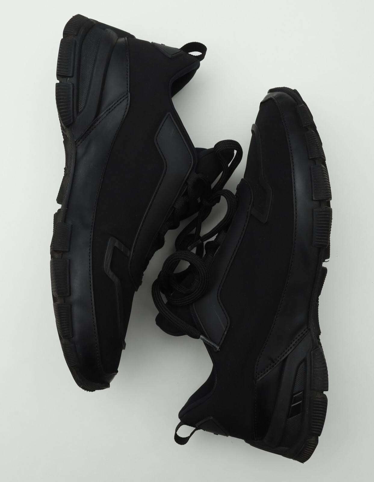 Prada Mens Sneakers Fabric Nylon/Rubber Sole Sneakers Sz UK 7/US 8 in All Black