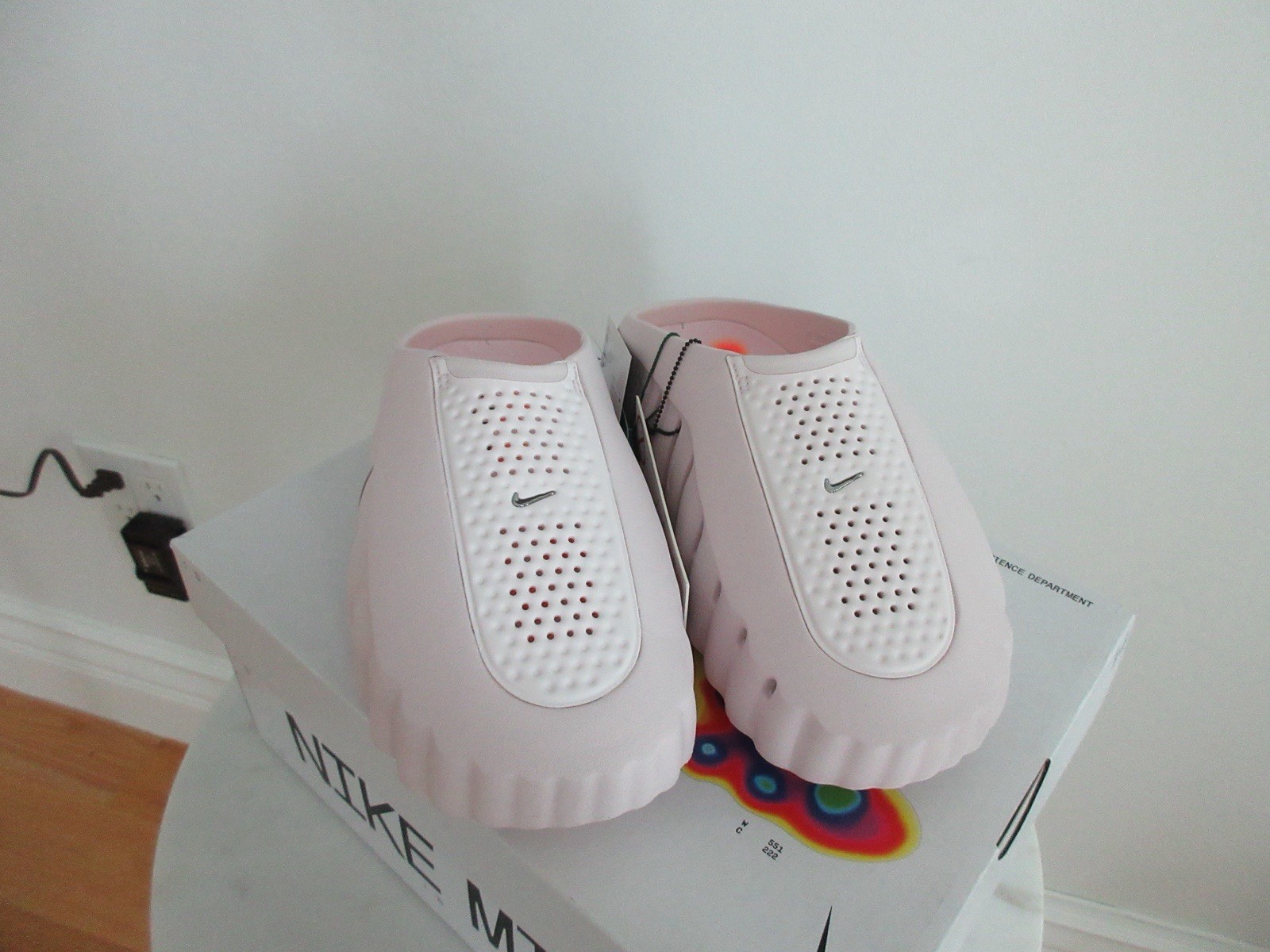 Nike MIND 001 Pearl Pink/Chrome – Women’s US Size 8 (Men’s US Size 6.5)