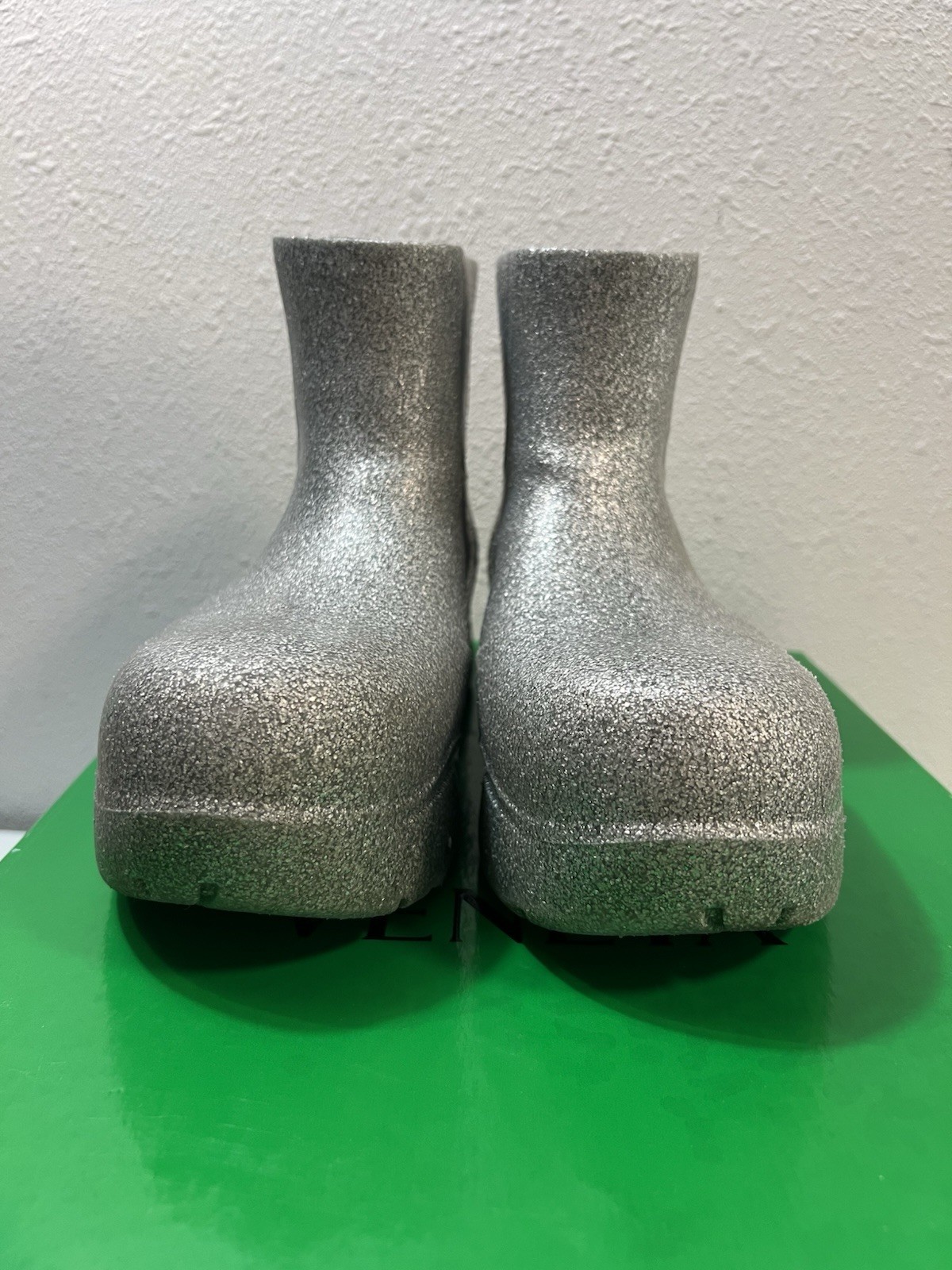Bottega Veneta Puddle Boots 38 Icon Rainboots Silver Glitter Platform PVC Rubber