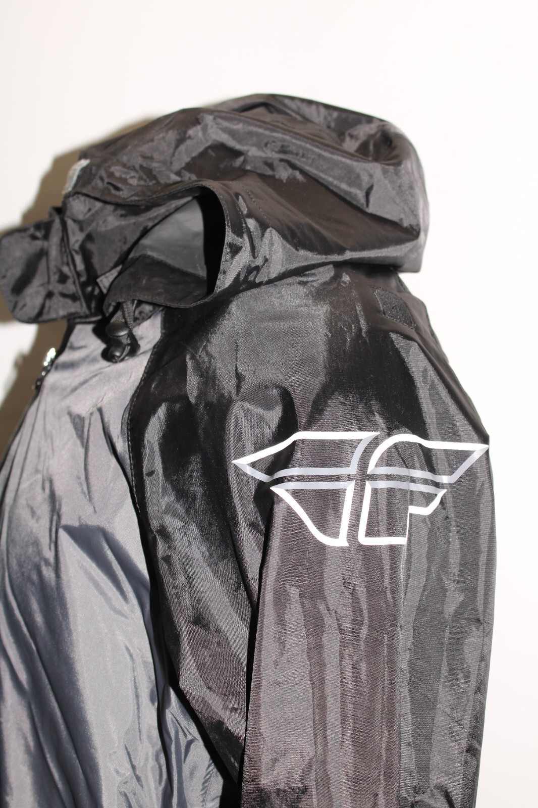 FLY RACING Mens Small S rain Jacket w/removable hood/sealed seams