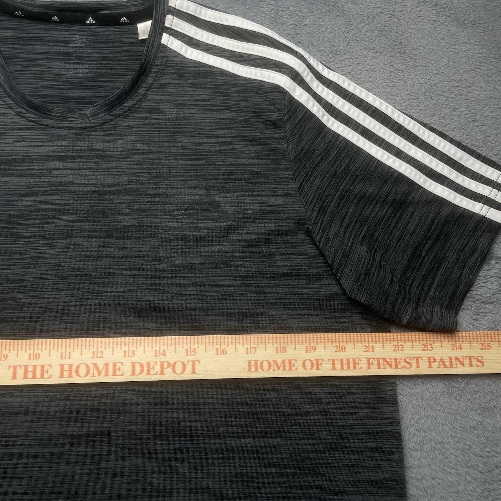 Adidas Tshirt Aeroready Primegreen Mens Size Large Gray Short Sleeve Activewear