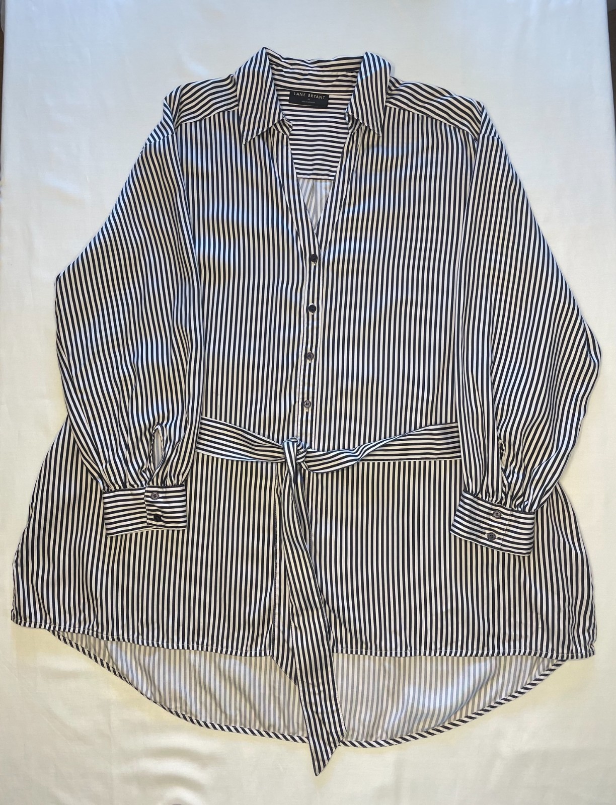 Lane Bryant Women’s Long Sleeve Button-Up Shirt – Size 22 – White & Navy Stripe