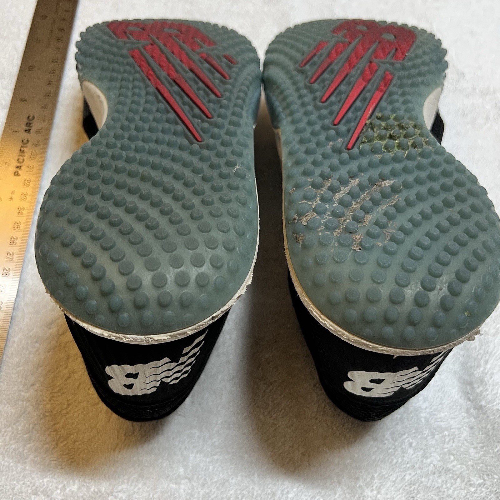New Balance FuelCell 4040v7 TF Black Ice Blue Women’s Size 8 US