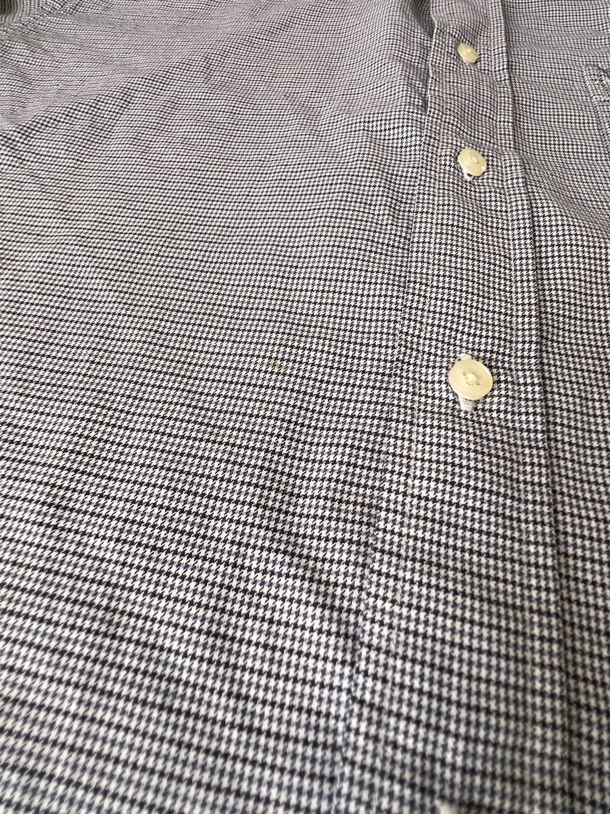 Tommy Hilfiger Button Up Shirt Men’s Large White with Blue Houndstooth Pattern