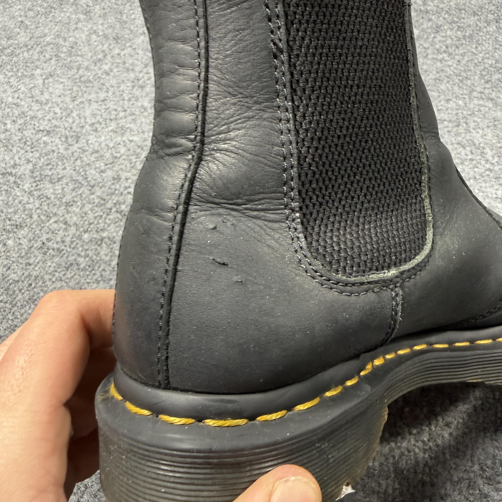 Dr. Martens 2976 Leonore Boots Womens Size 9 Black Fur Lined Chelsea Ankle