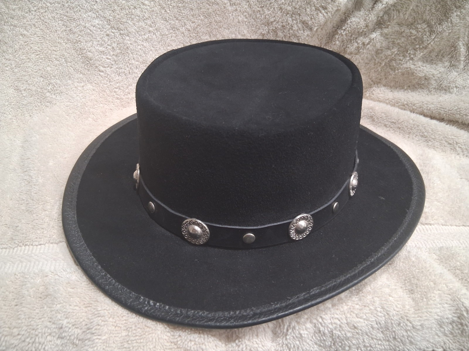VTG Winfield Cover Co. Black Leather Gambler Hat Silver Toned Concho Band Size S