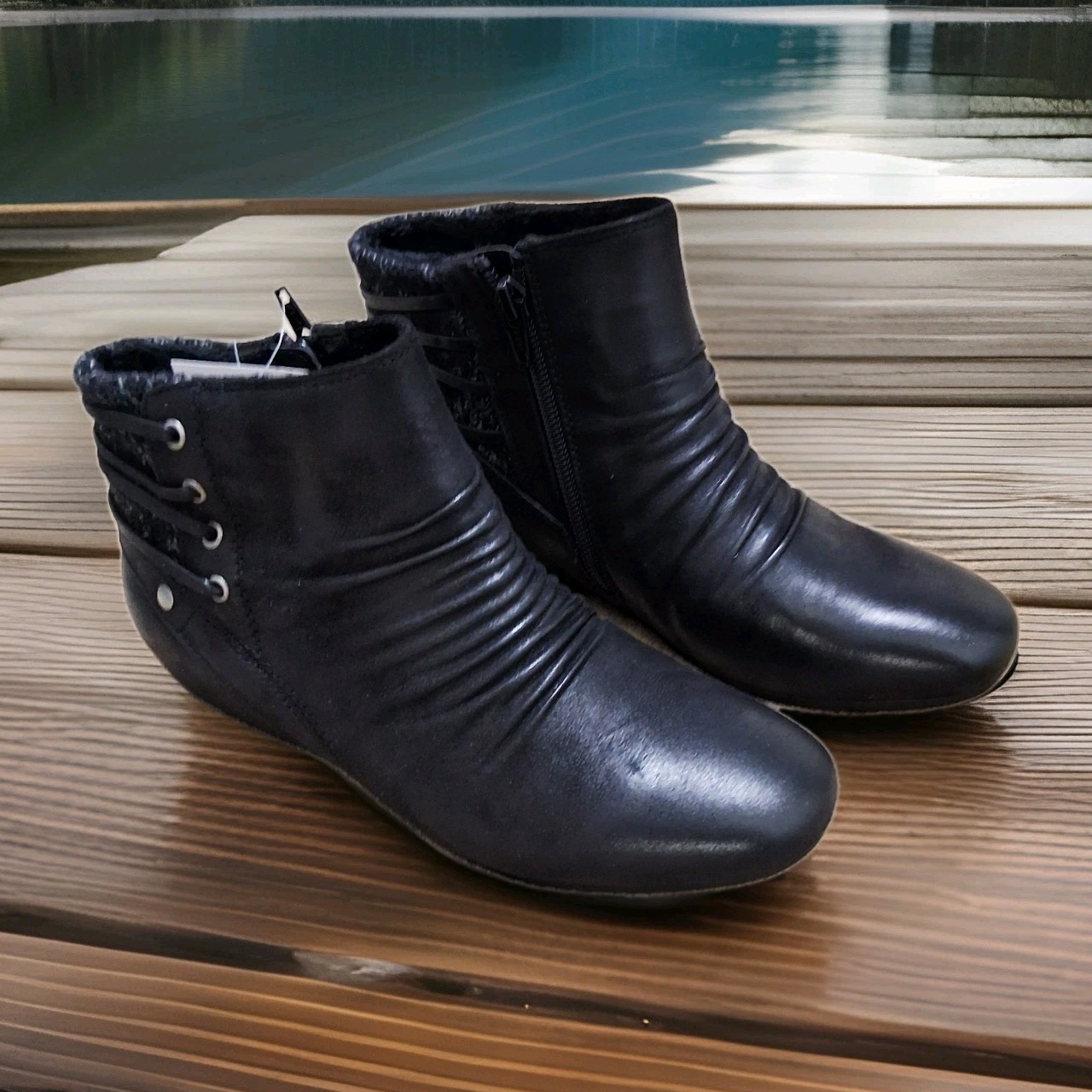 BareTraps Peanut Black Zip Ankle Bootie Womens US 6M Rebound Technology #0198