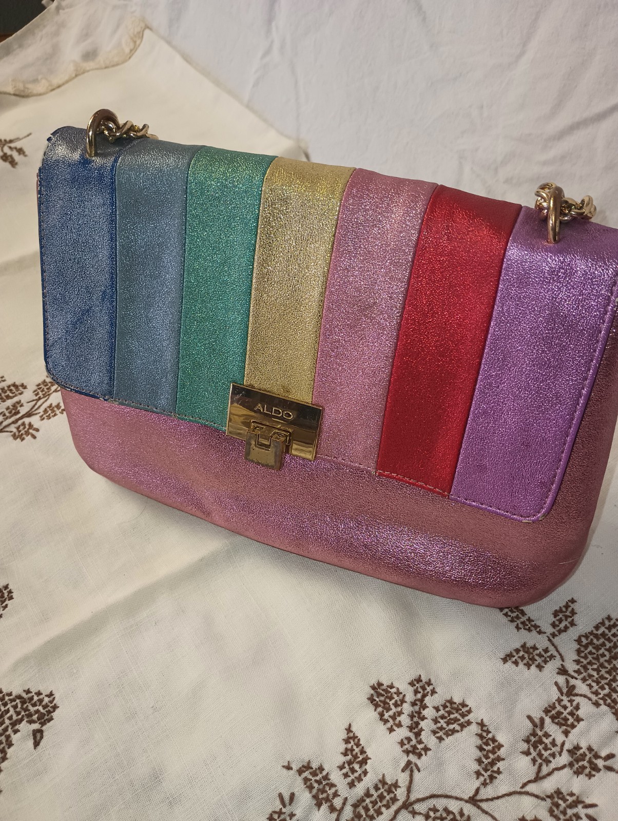 ALDO Metallic Pink Rainbow Colorblock Shoulder Bag Gold Chain Strap Clasp