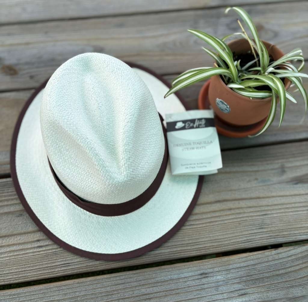 Sombrero “Panama hat” Ecuador 100% paja toquilla, hecho a mano, tipo fedora.