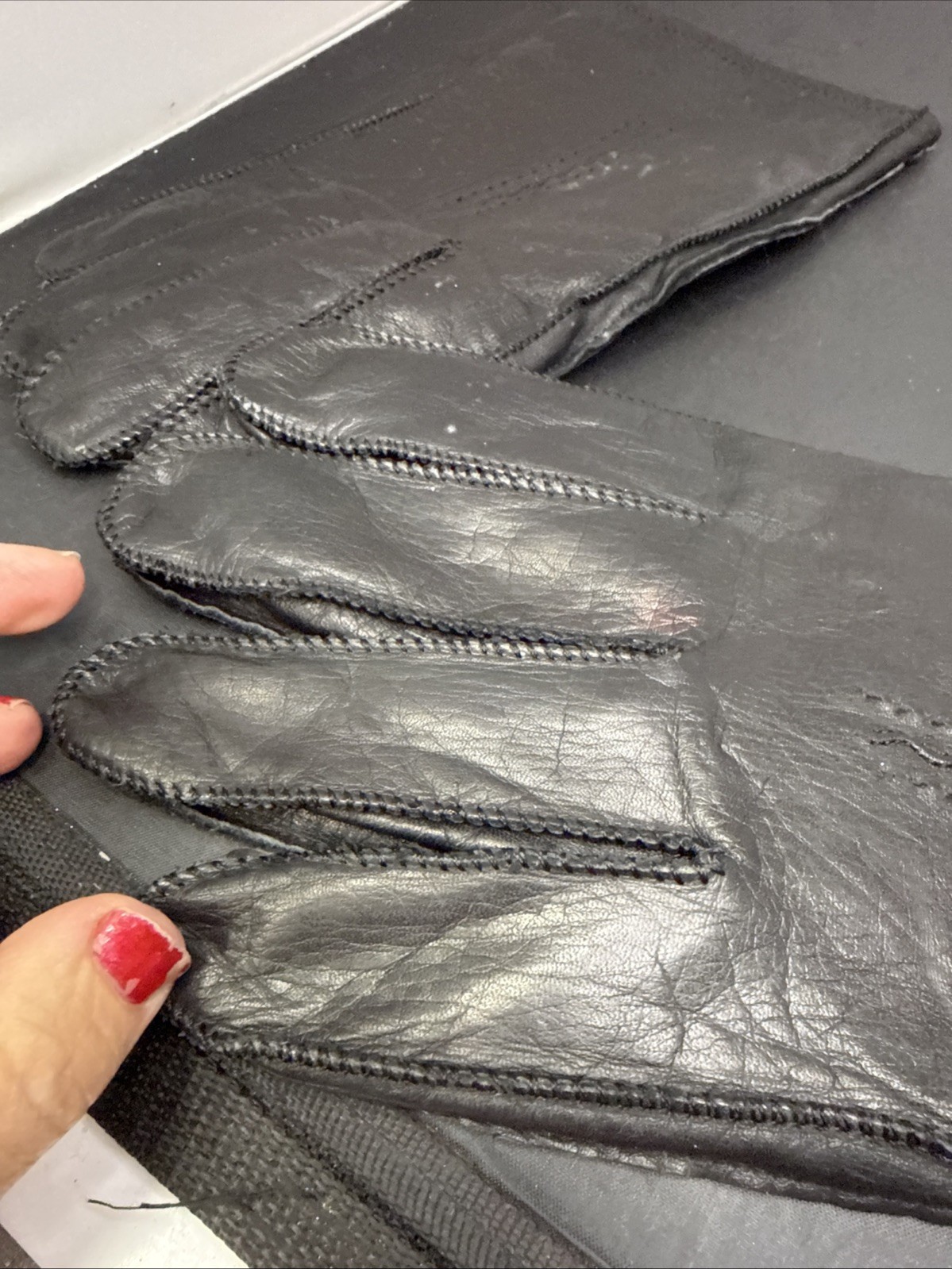 berman black genuine leather size xl acrylic/wool lining with additional gloves