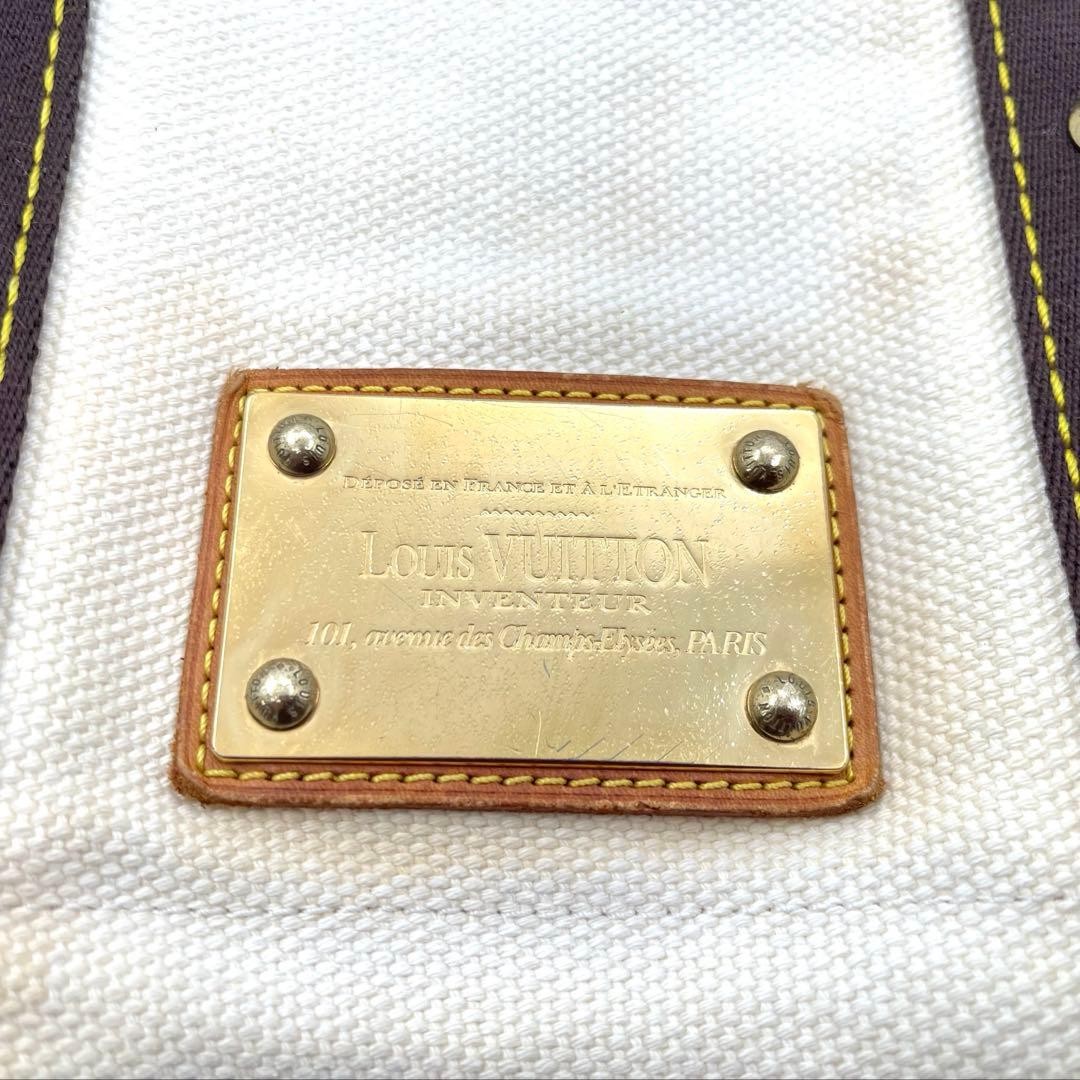 Louis Vuitton Antigua Buzas PM Shoulder Bag M40042 White Size: W11.4xH7.9 in.