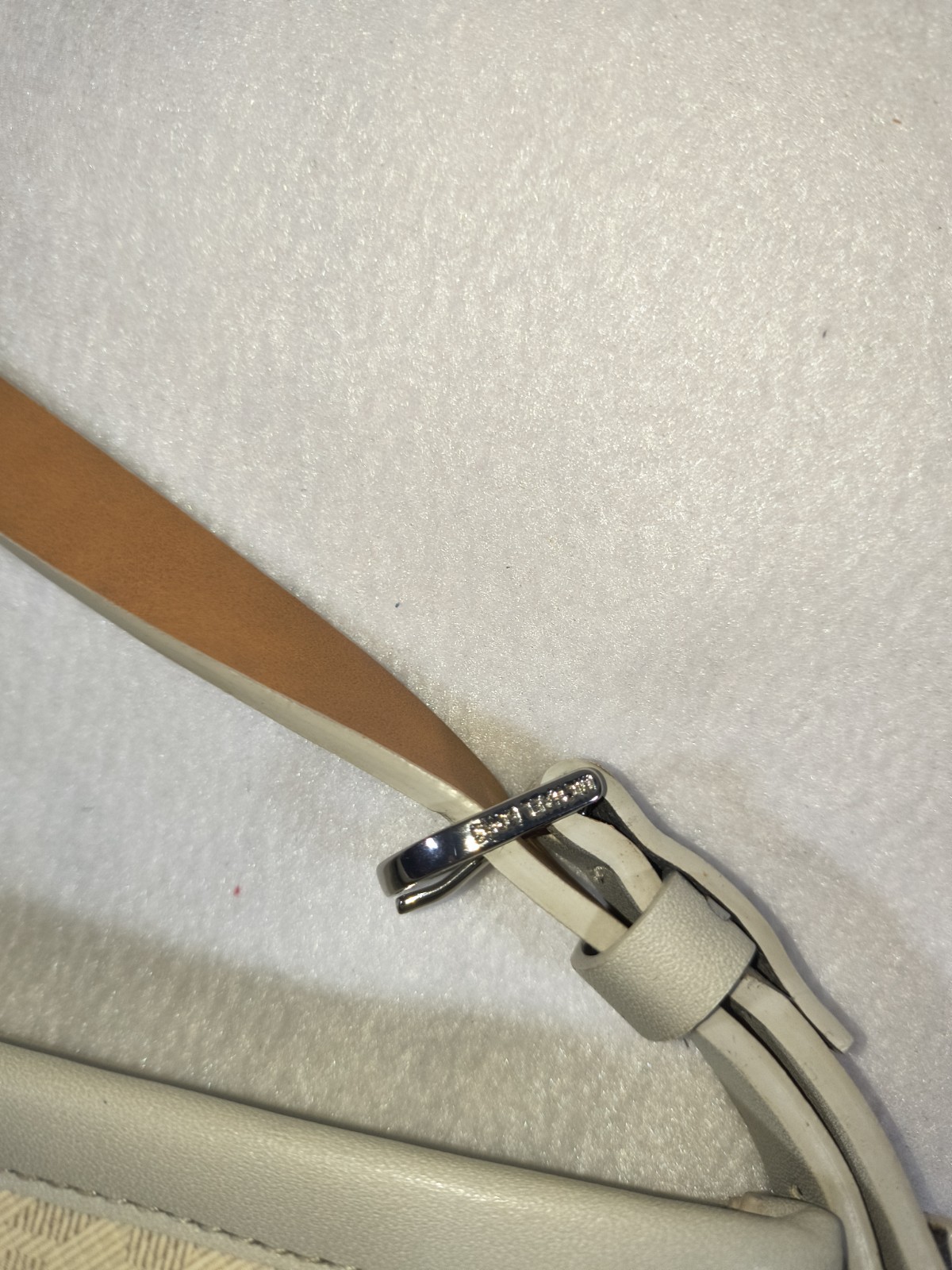 Michael Kors Monogram Beige/White Shoulder Bag Zip, Detachable Adjustable Strap