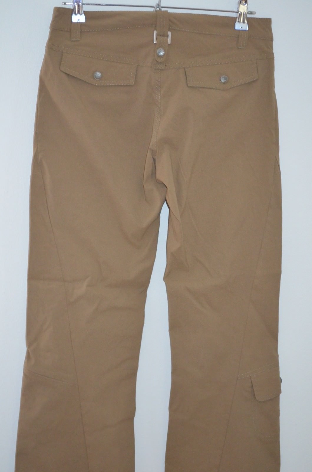 Athleta Beige 95% Nylon/5% Spandex Straight Leg Cargo Pants Size 4
