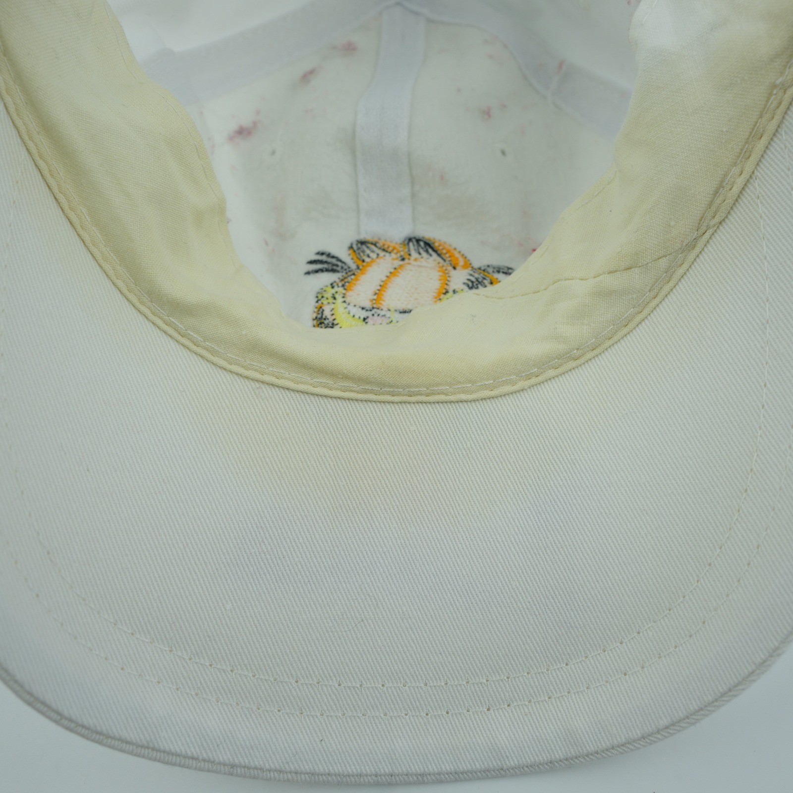 Vintage 90s Garfield Hat Cap Snapback White Cartoon Nostalgia Collectible