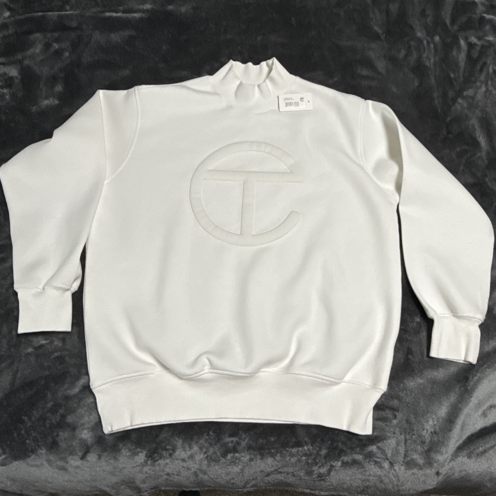 Telfar Telly Mockneck Sweatshirt in White Size XL