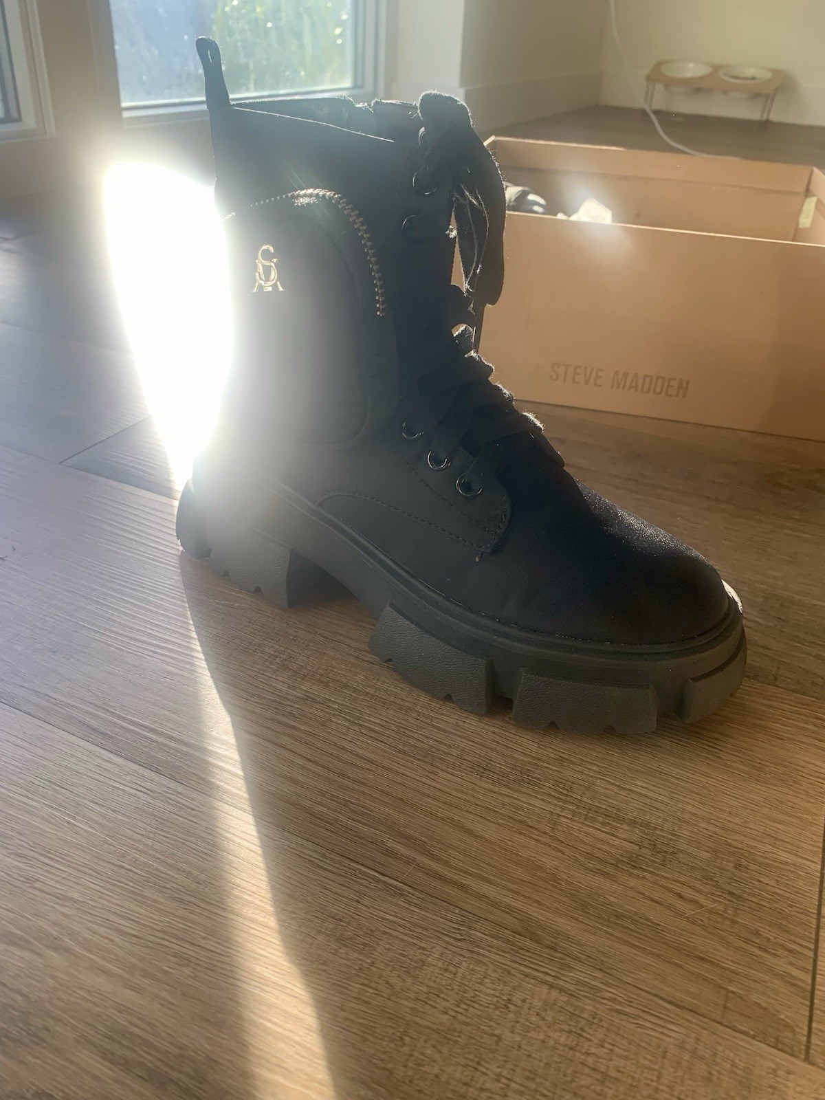 Steve Madden Thora-P Black Nylon Lace-Up Combat Ankle Lug Boots Women’s 6.5