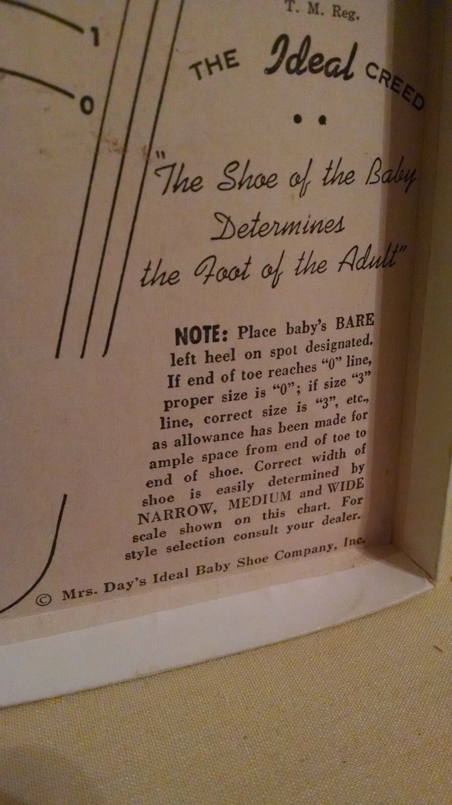 CHILD SHOE BOX MRS DAYS IDEAL BABY SHOE BOX ONLY AS IS SHOE CHART VINTAGE WHITE*