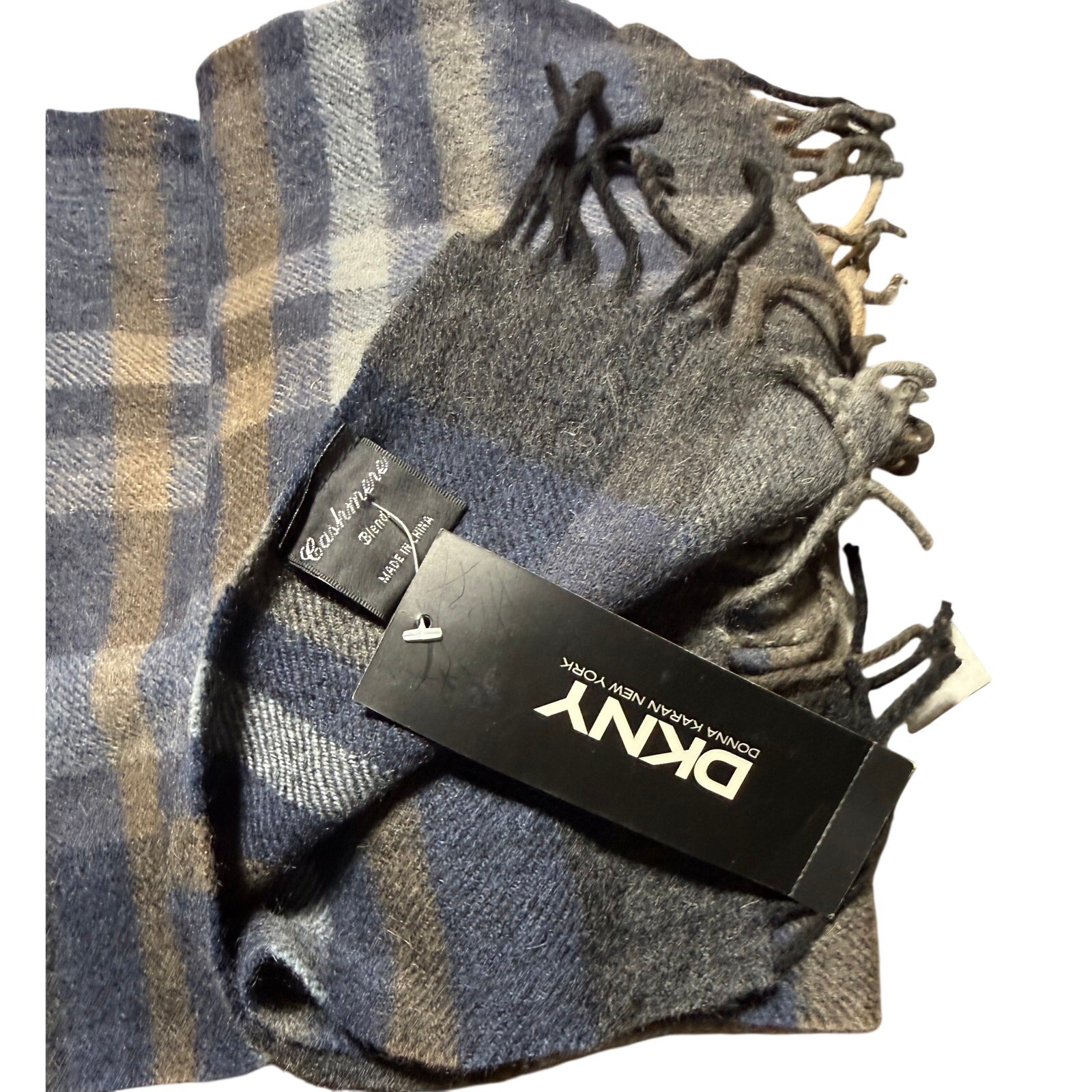 DKNY Luxury Blue/Gray Plaid Scarf – 90% Wool 10% Cashmere – Made in Italy NWT