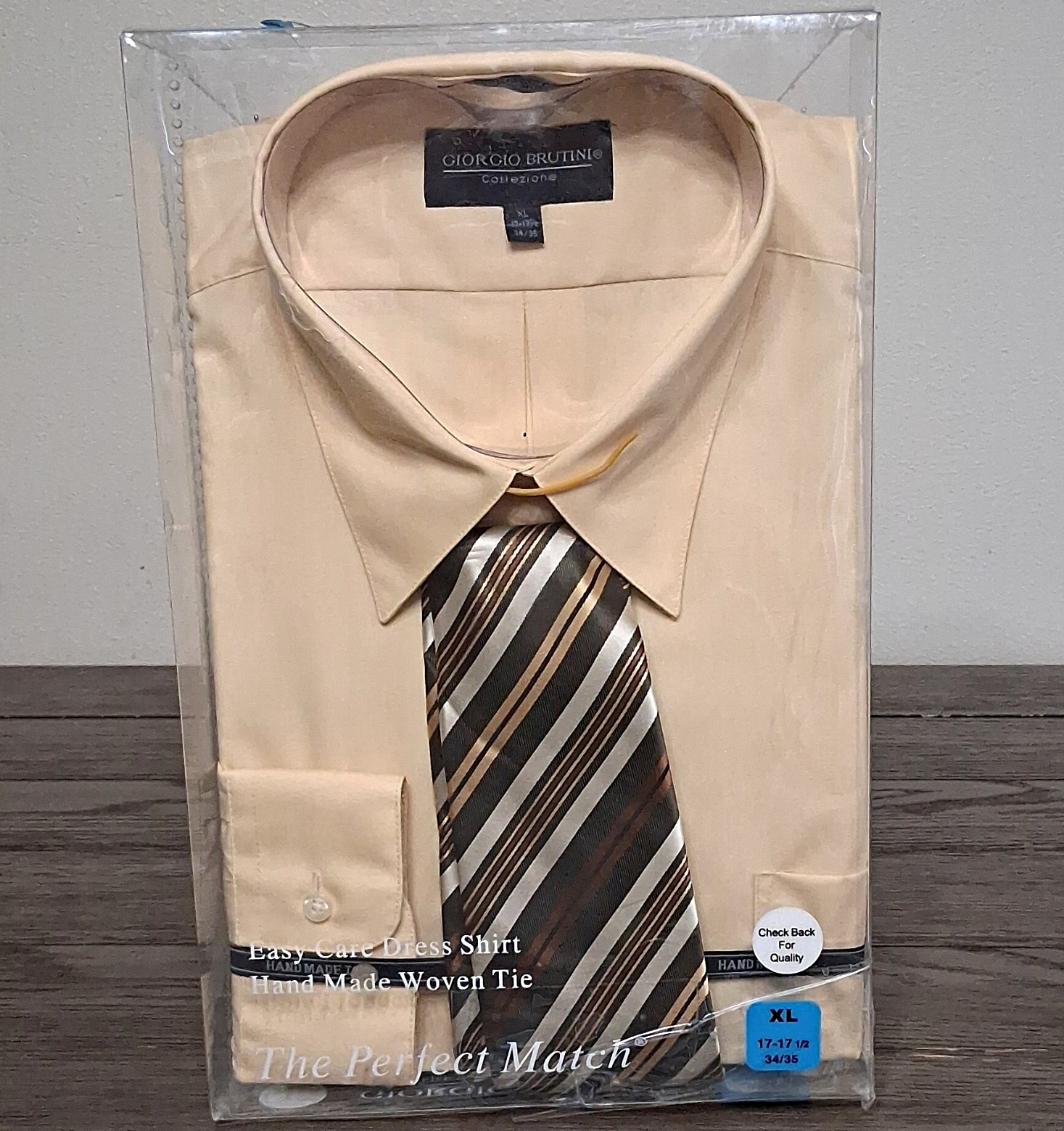 Giorgio Brutini Regular Fit XL Beige Solid Polyester Easy Care Dress Shirt & Tie