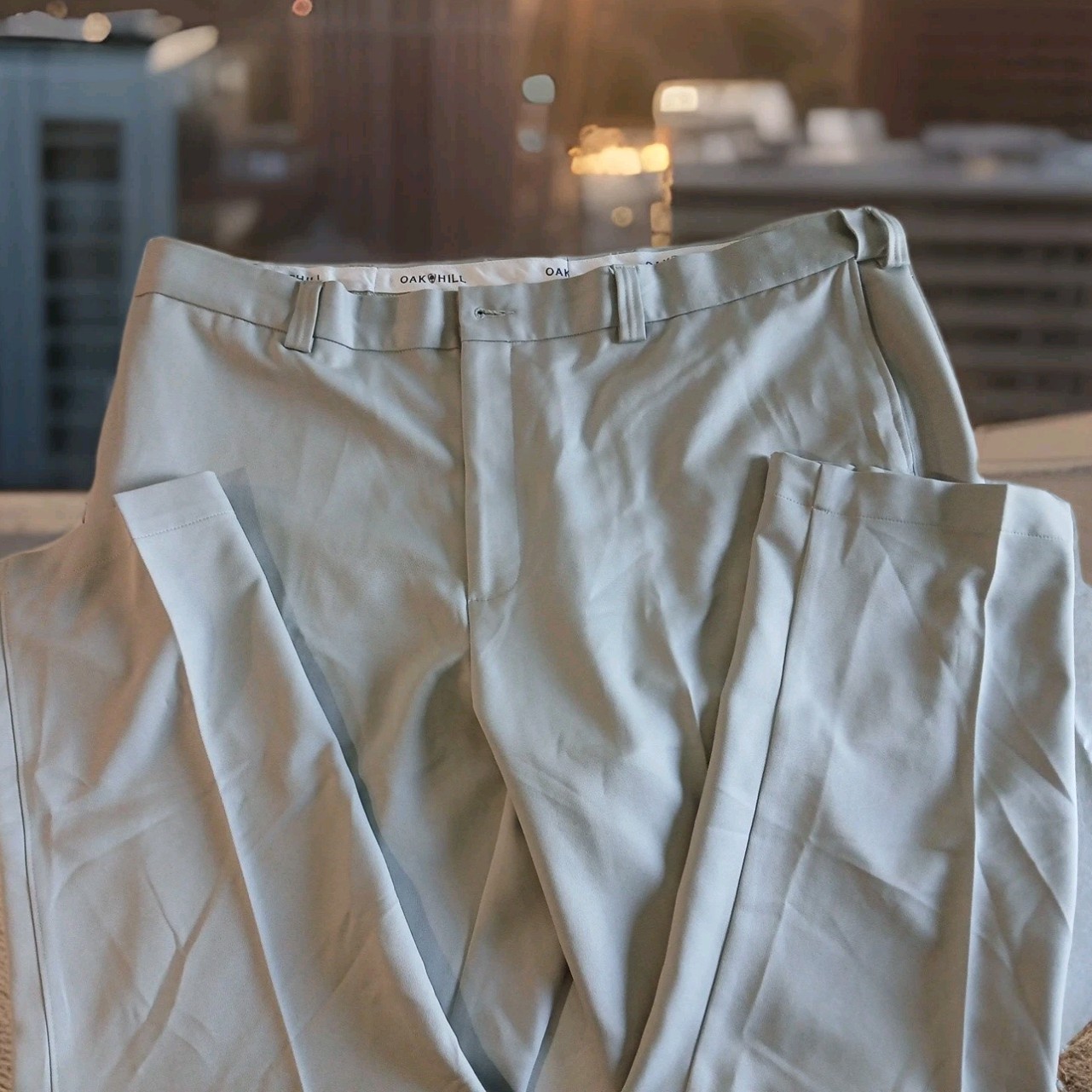 OAK HILL MEN’S CHINO PANTS IN SIZE 48X30 CREAM COLOR