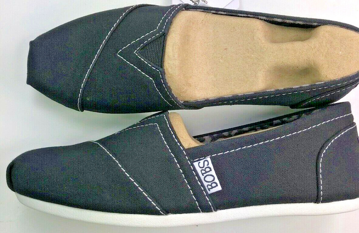 Bobs from Skechers Plush-Peace & Love / Womens/Memory Foam/ Black/White NIB