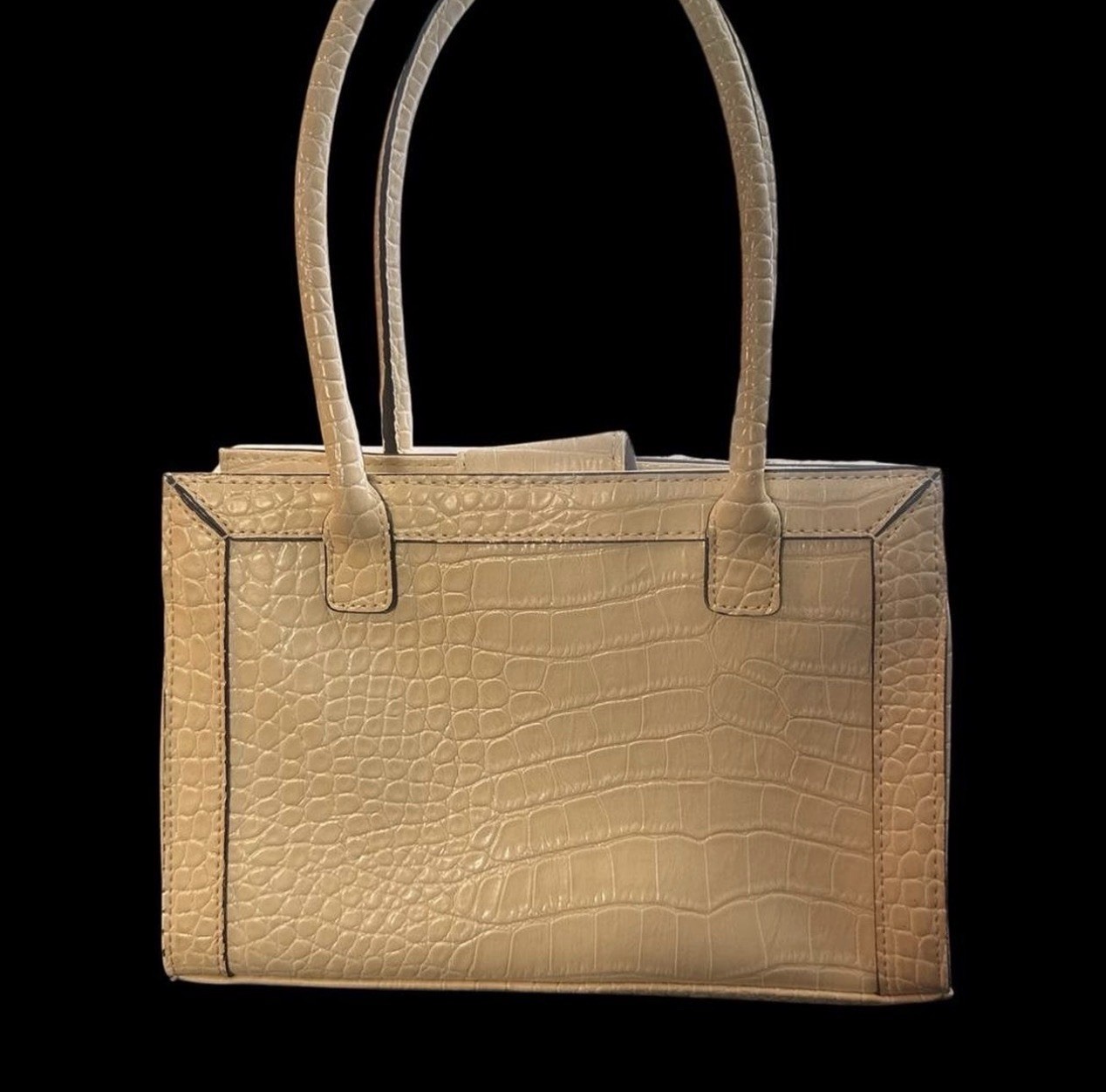 Liz Claiborne Beige Satchel Croc Embossed Snap Closure Inner Pockets Bow