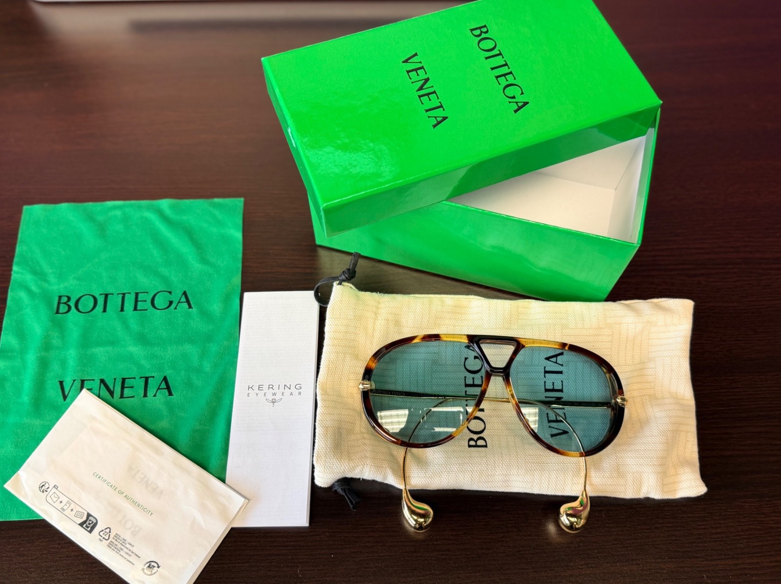 Bottega Veneta Aviator Tortoise Shell Sunglasses Tortoises/Blue Retails for $760