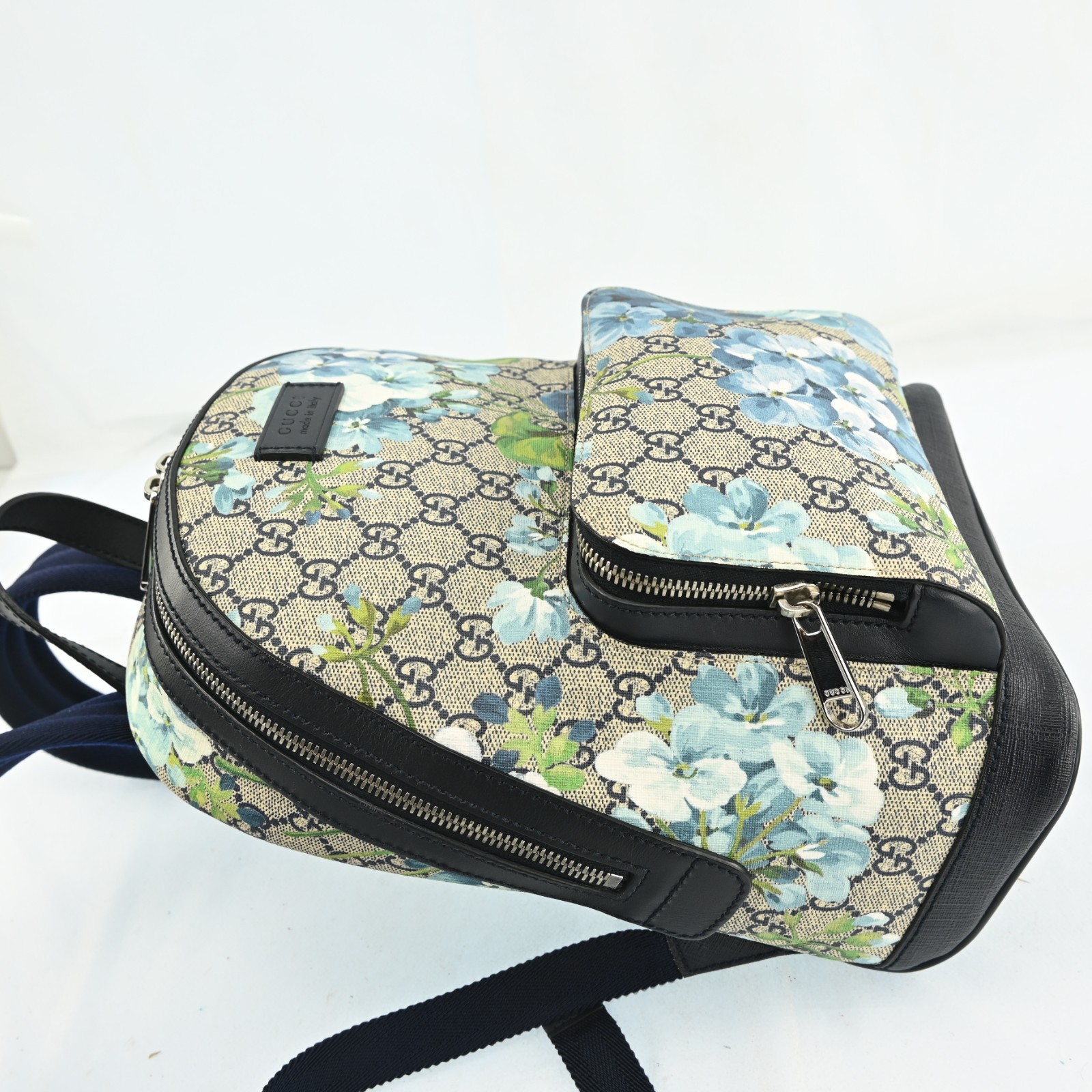 Auth GUCCI GG Blooms 546327 Beige Navy Multi PVC Leather Backpack C1765OO801